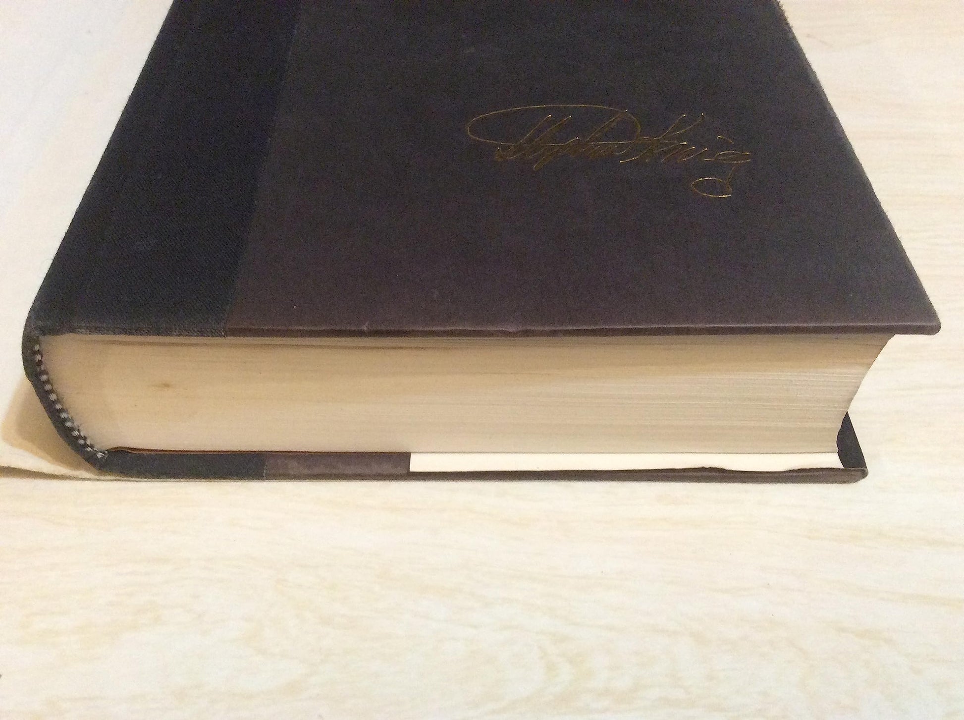 Skeleton Crew used book depot