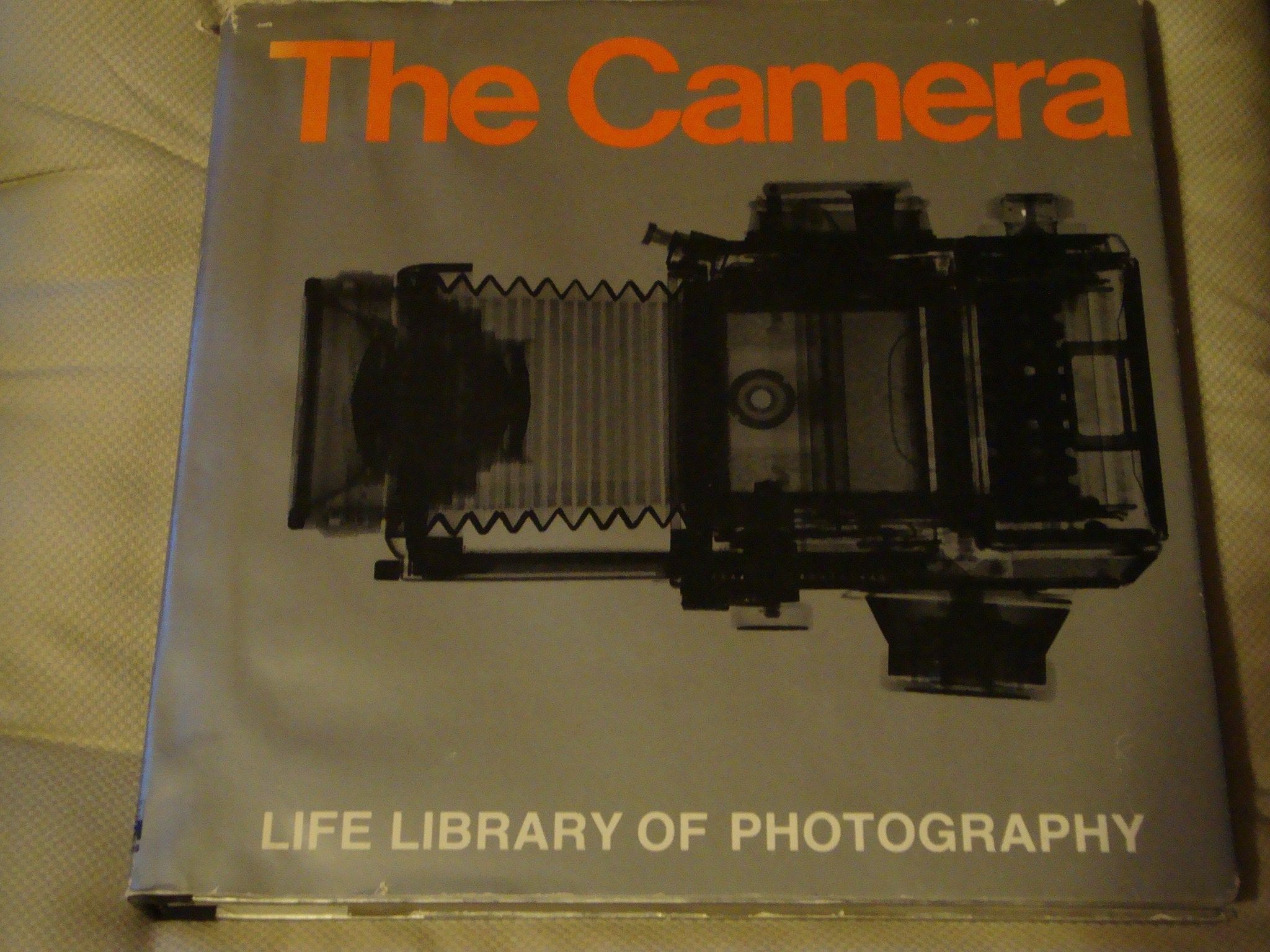 The Camera (Life Library of Photography) used book depot