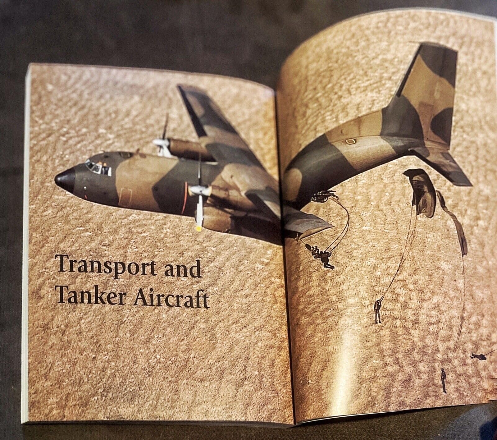 Modern Military Aircraft Anatomy: Technical Drawings of 118 Aircraft, 1945 to the Present Day used book depot