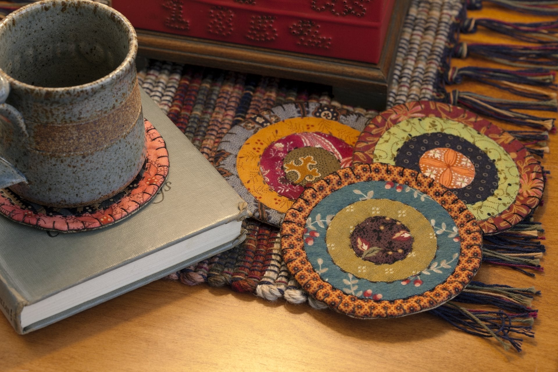 Simple Graces: Charming Quilts and Companion Projects used book depot