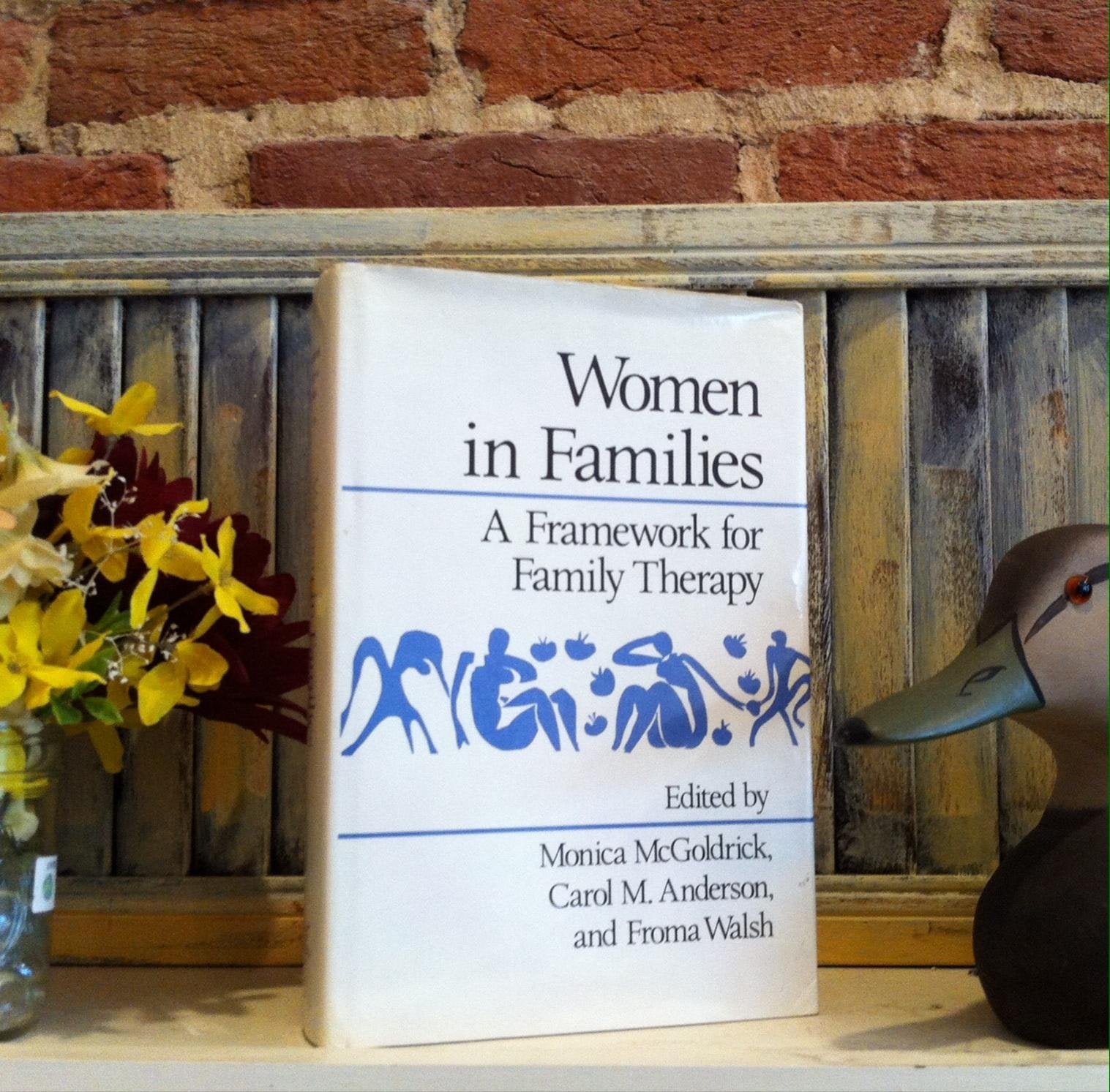 Women in Families: A Framework for Family Therapy
