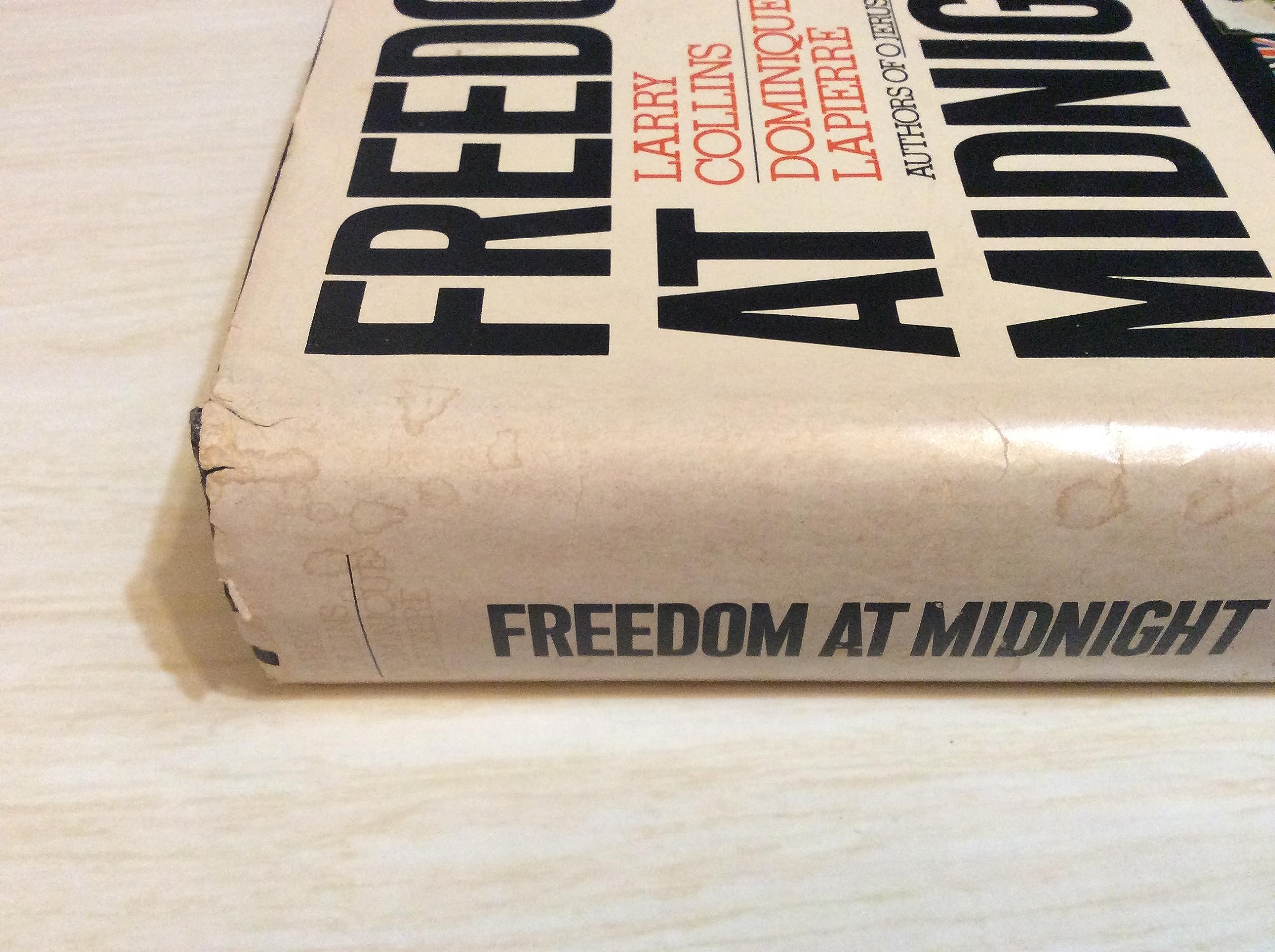 Freedom at Midnight Hardcover - October 20, 1975
