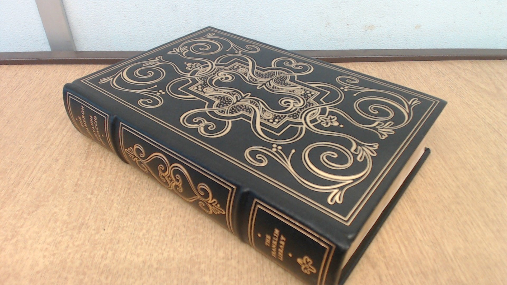 The Decameron (The 100 greatest books of all time) used book depot