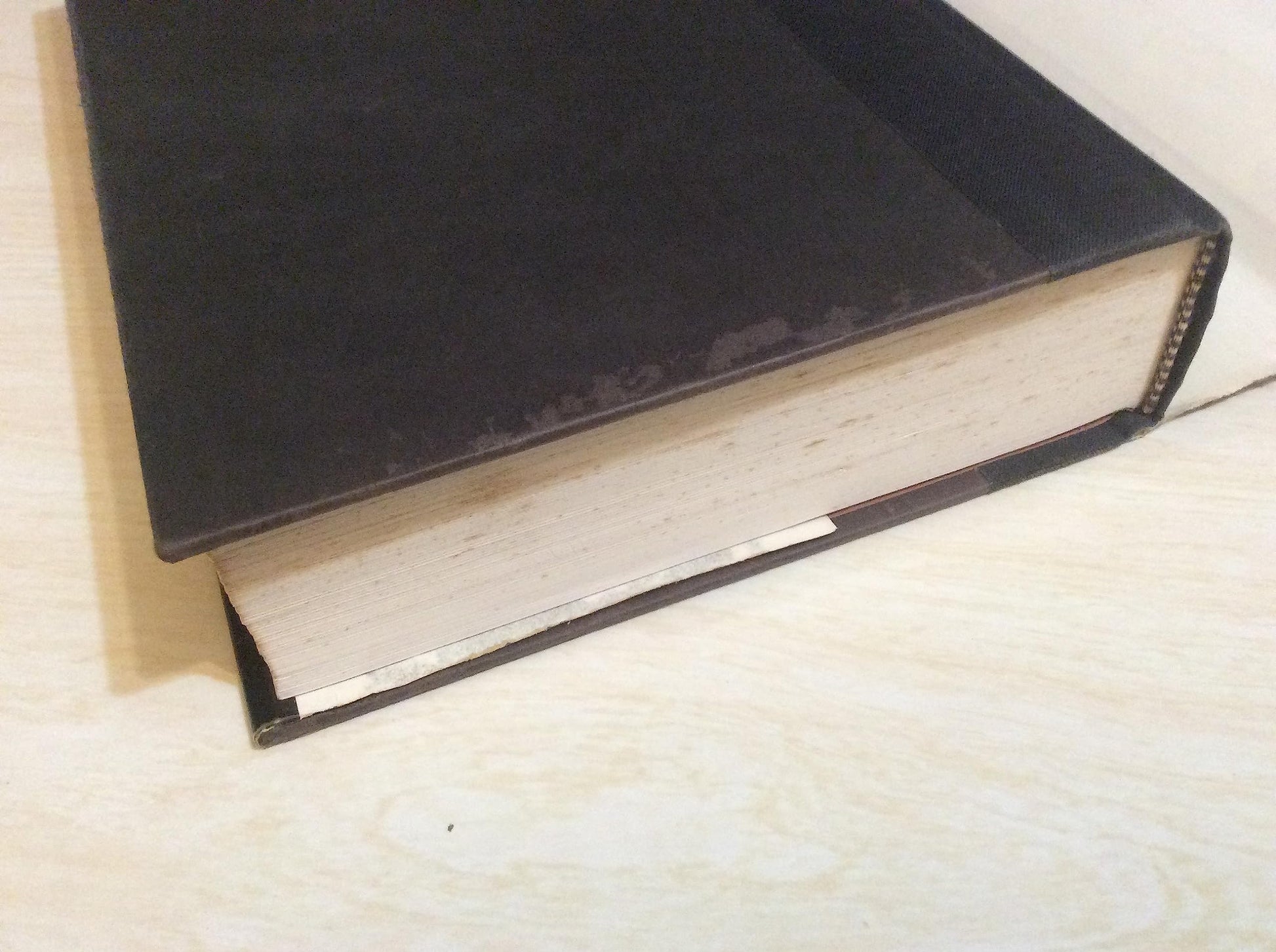 Skeleton Crew used book depot