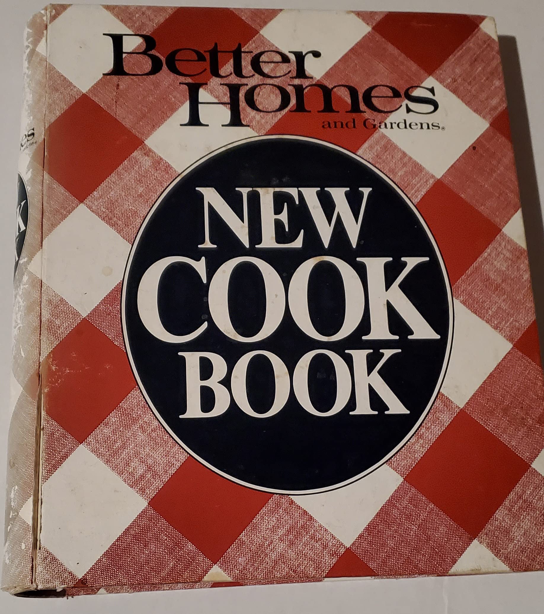 Better Homes and Garden New Cookbook, 1981, Ringbound used book depot