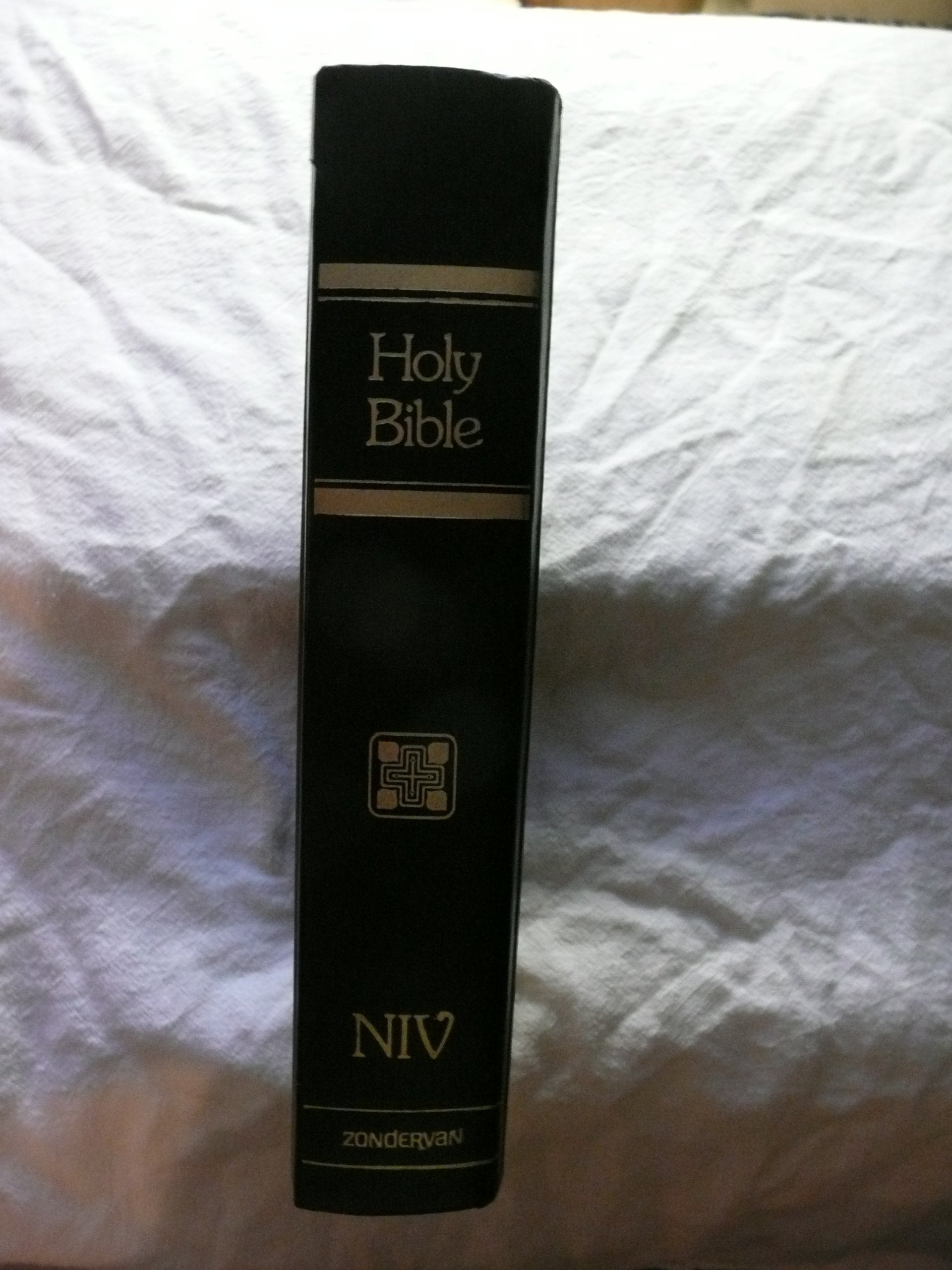 Holy Bible, New International Version, Zondervan 1984 used book depot