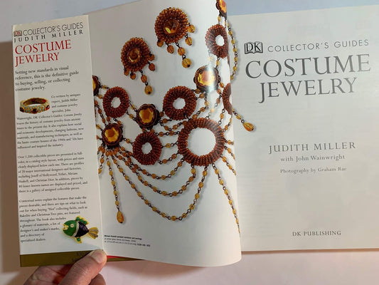 Costume Jewelry (DK Collector's Guides)