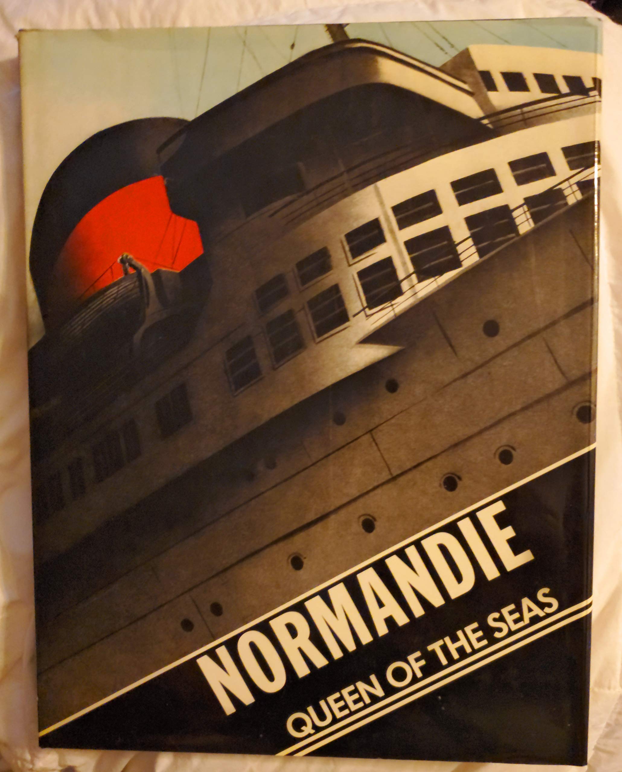 Normandie: Queen of the Seas (English and French Edition) used book depot