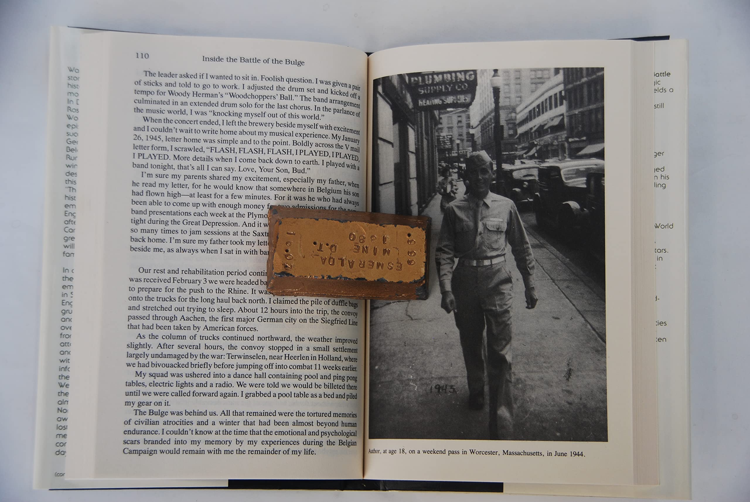 Inside the Battle of the Bulge: A Private Comes of Age used book depot