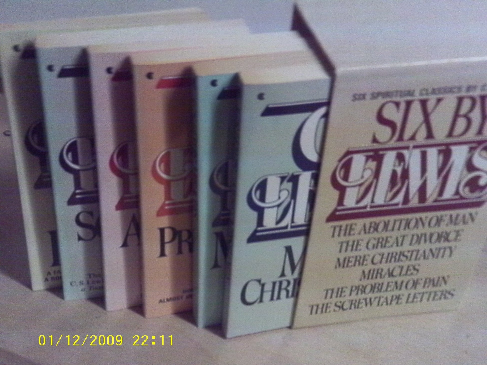 Six by Lewis box set: The Abolition of Man, The Great Divorce, Mere Christianity, Miracles, The Problem of Pain, The Screwtape Letters used book depot