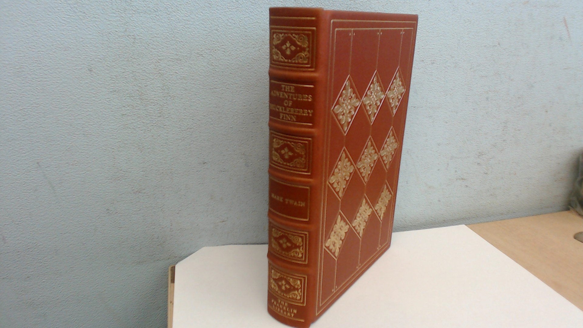 Adventures of Huckleberry Finn (Jason) used book depot