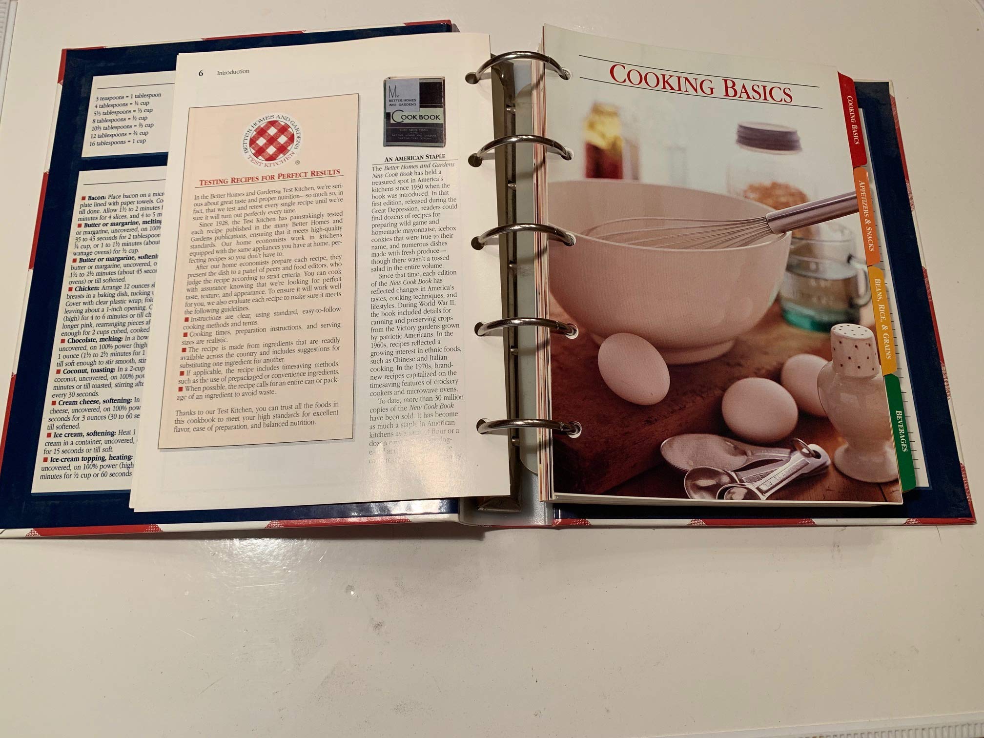 Better Homes and Gardens New Cook Book (Five -5- Ring Binder)