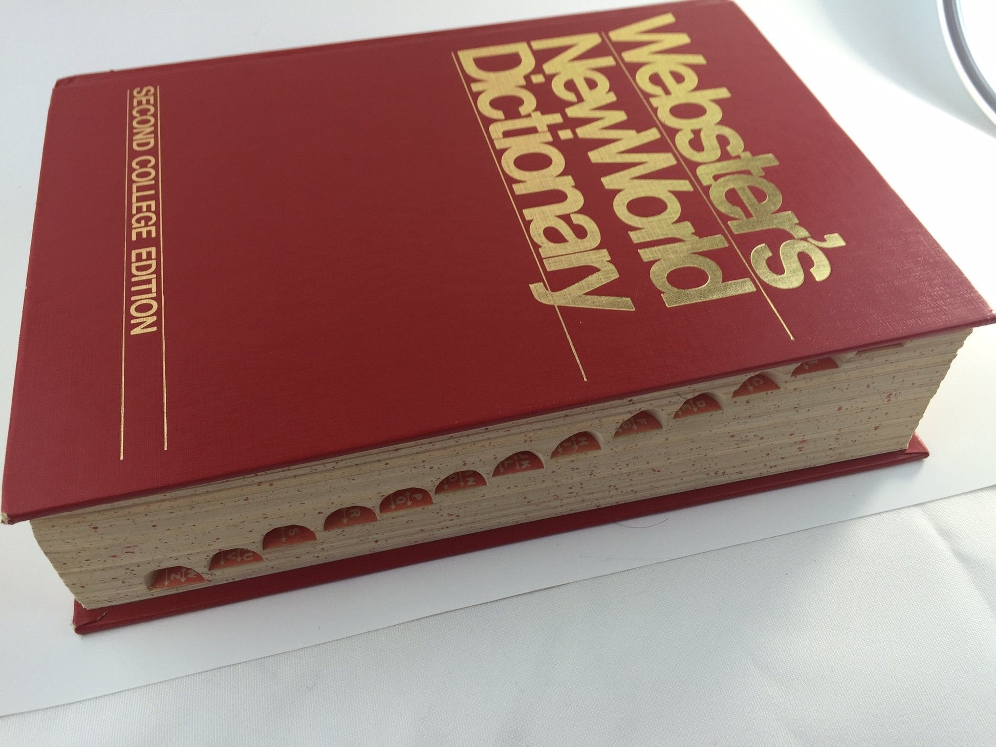 Webster's New World Dictionary and Thesaurus, 2nd Edition used book depot