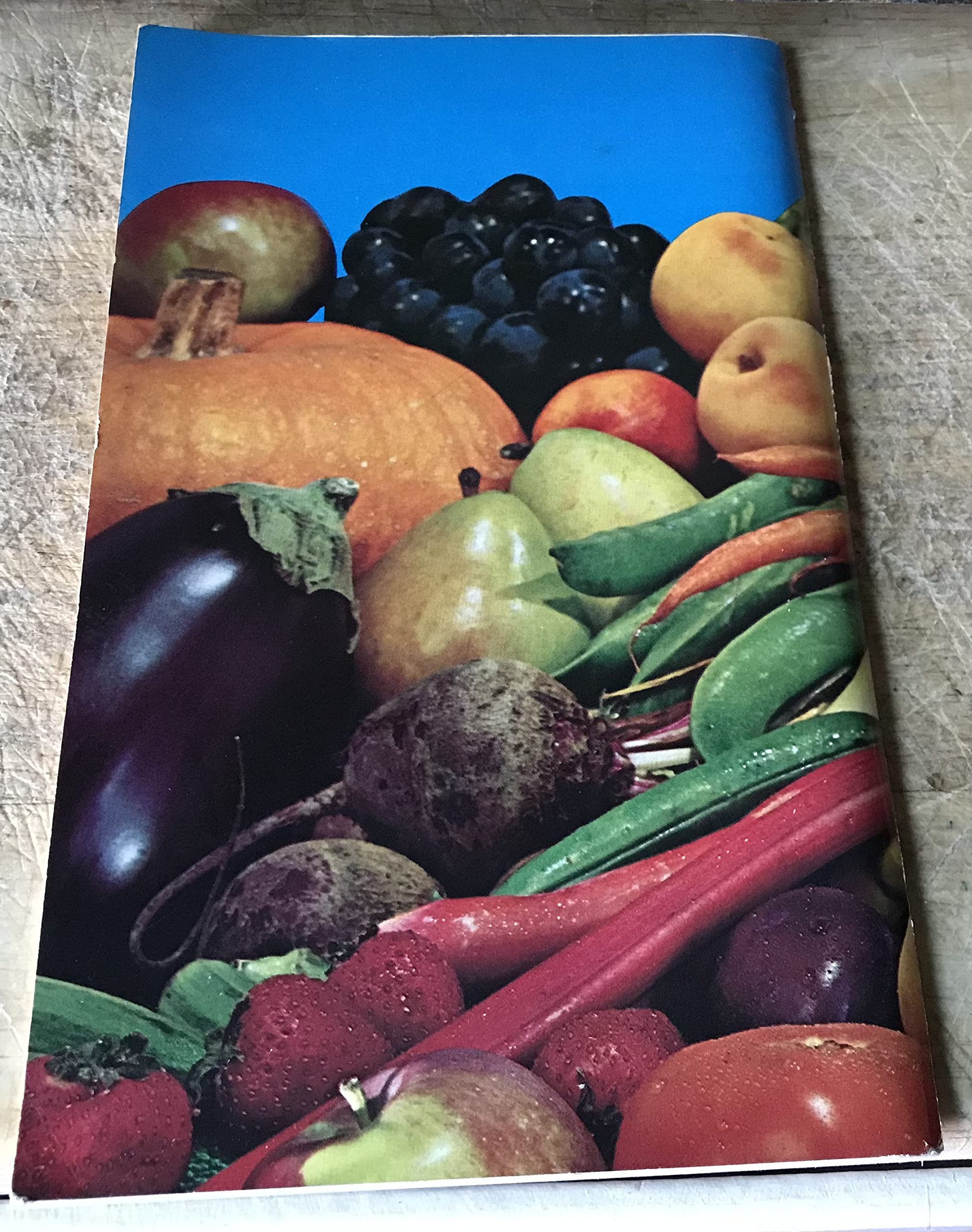 BALL Blue Book [new revised edition 29, copyright 1974] Easy Guide to Tasty, Thrifty Canning and Freezing (Ball Corporation, Muncie, Indiana) used book depot