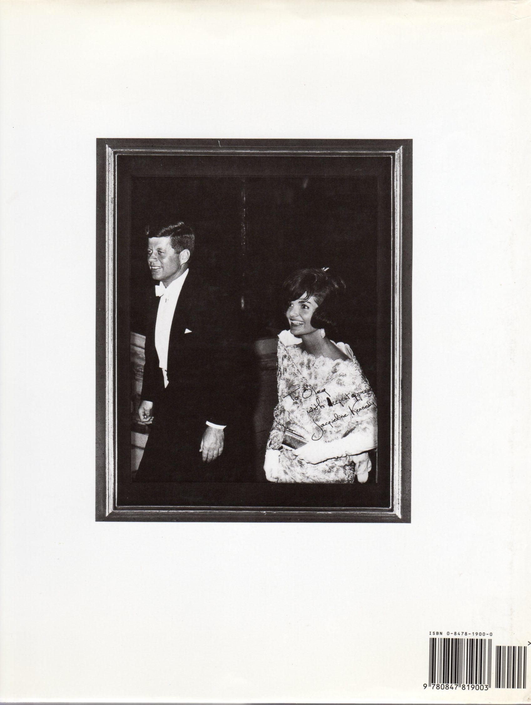 A Thousand Days of Magic: Dressing Jacqueline Kennedy for the White House used book depot
