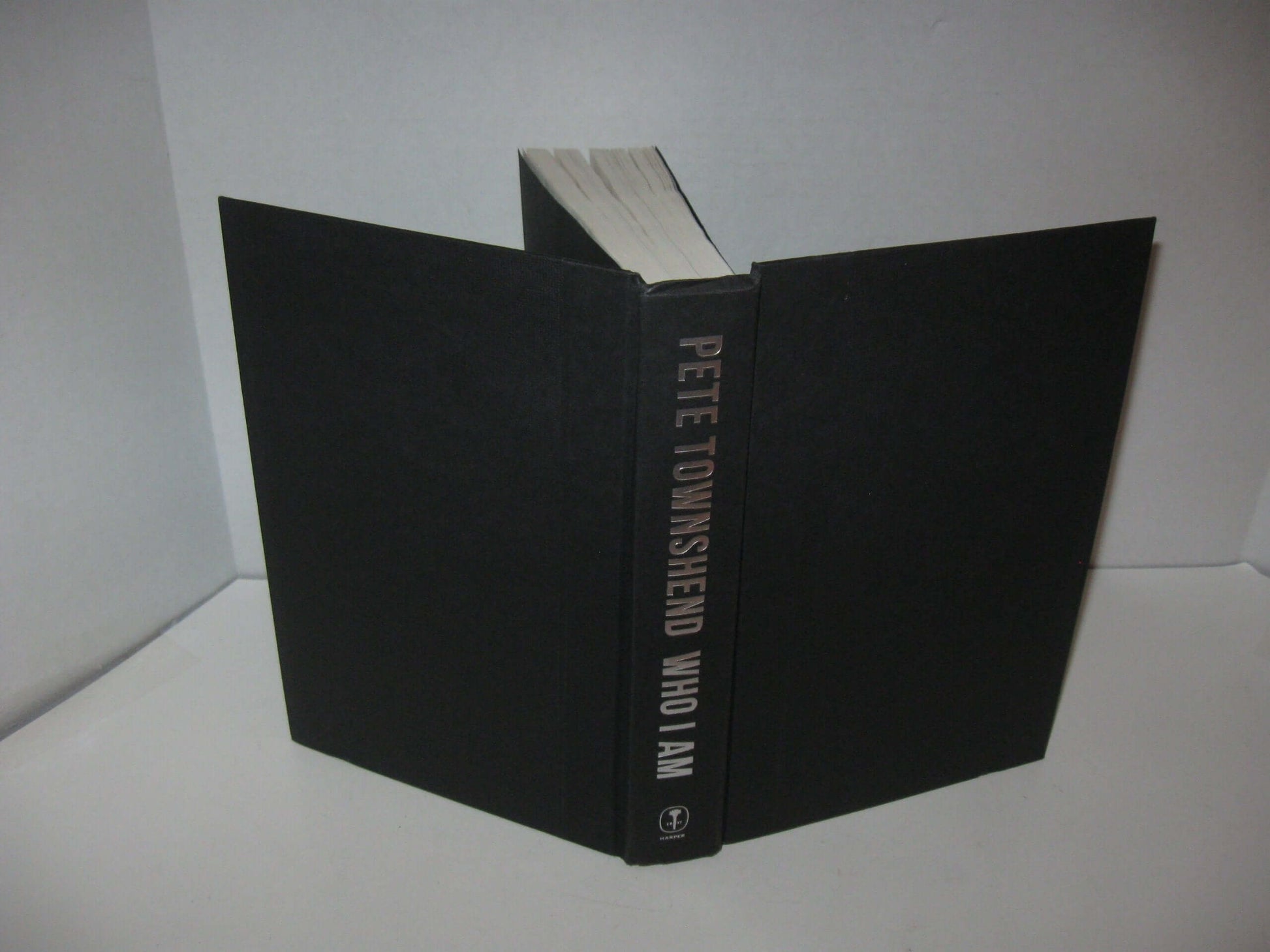 Who I Am: A Memoir used book depot
