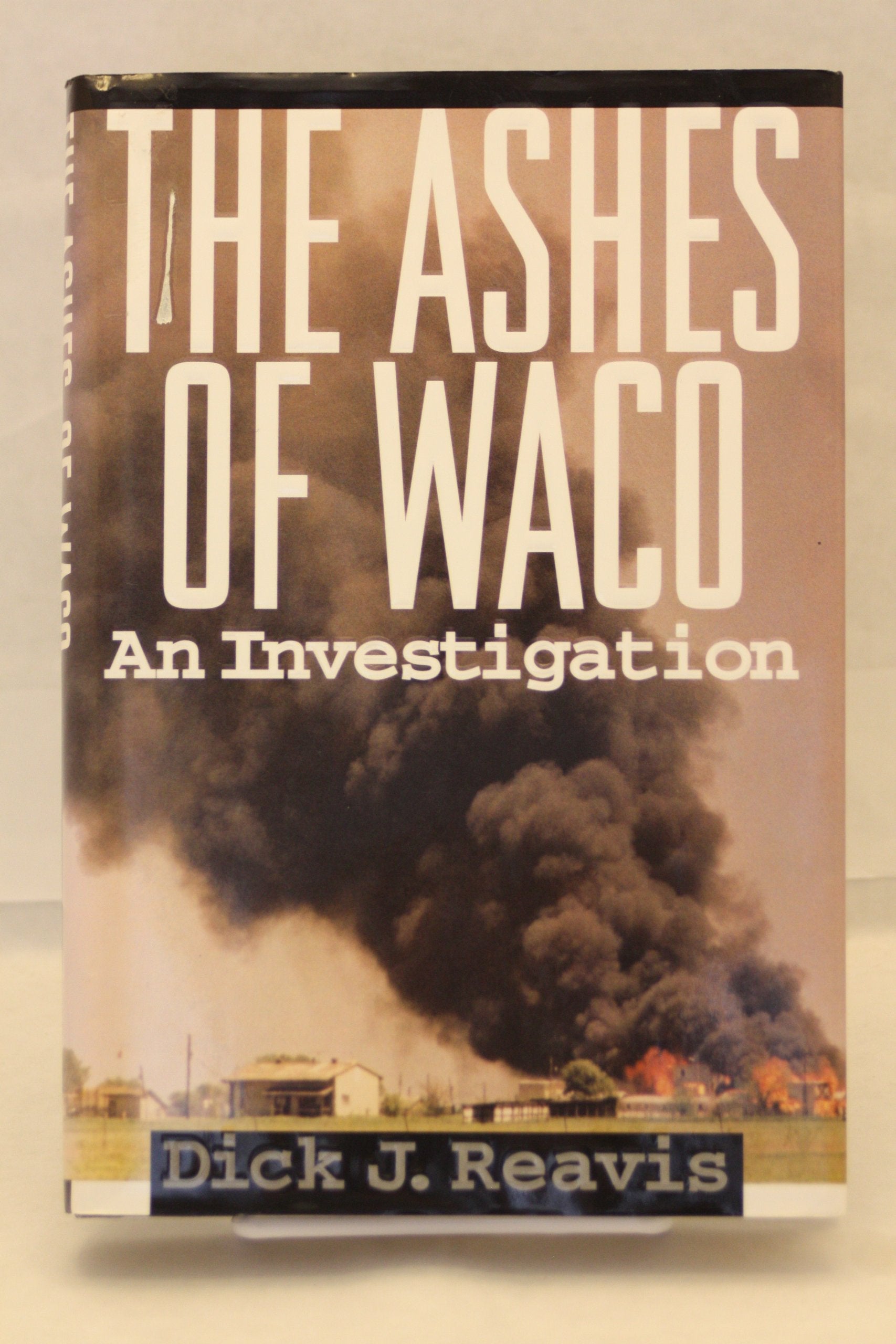 The Ashes of Waco : An Investigation used book depot