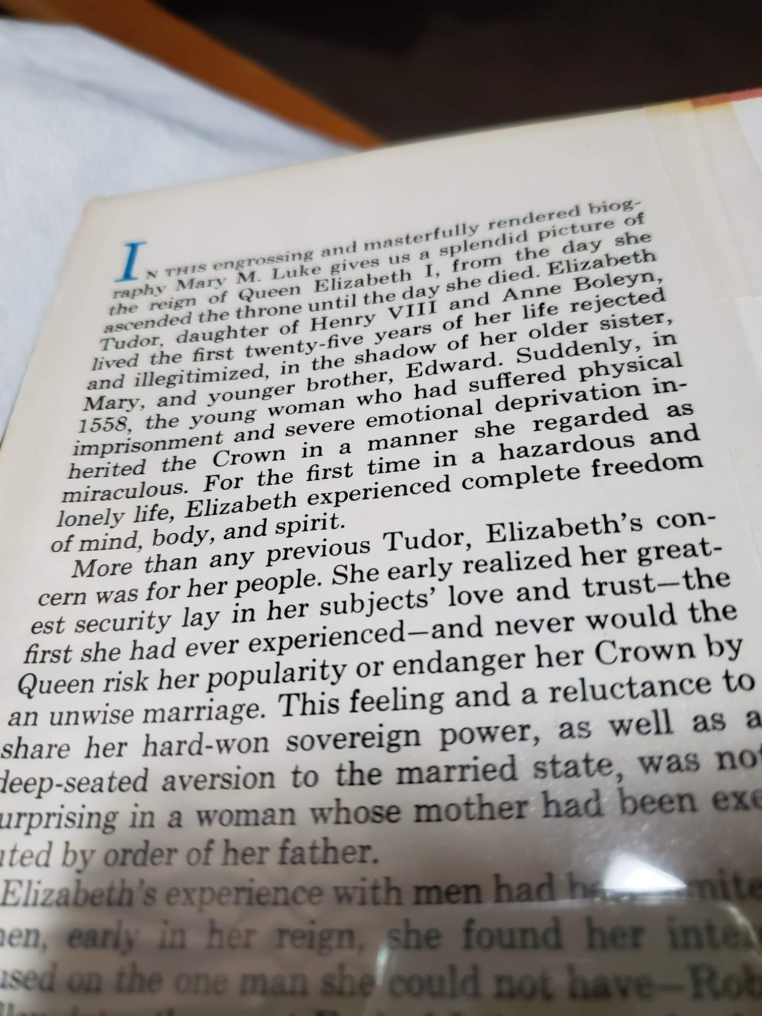 Gloriana: The Years of Elizabeth I