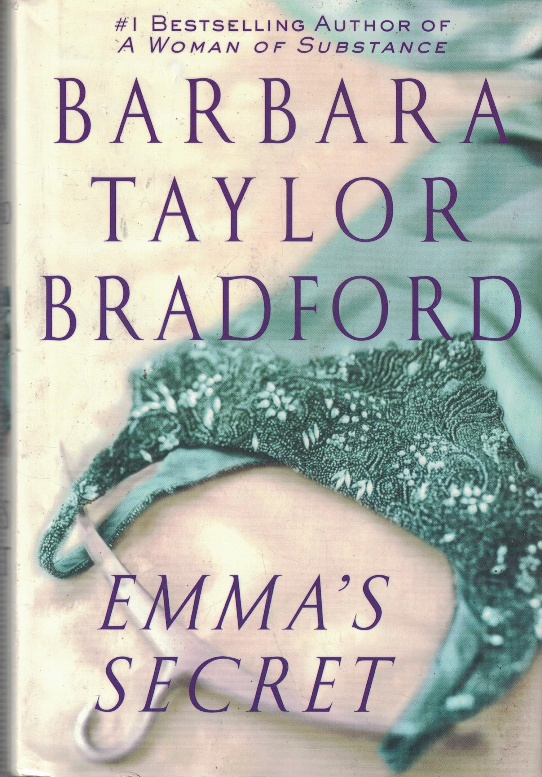 Emma's Secret (Large Print Edition) used book depot