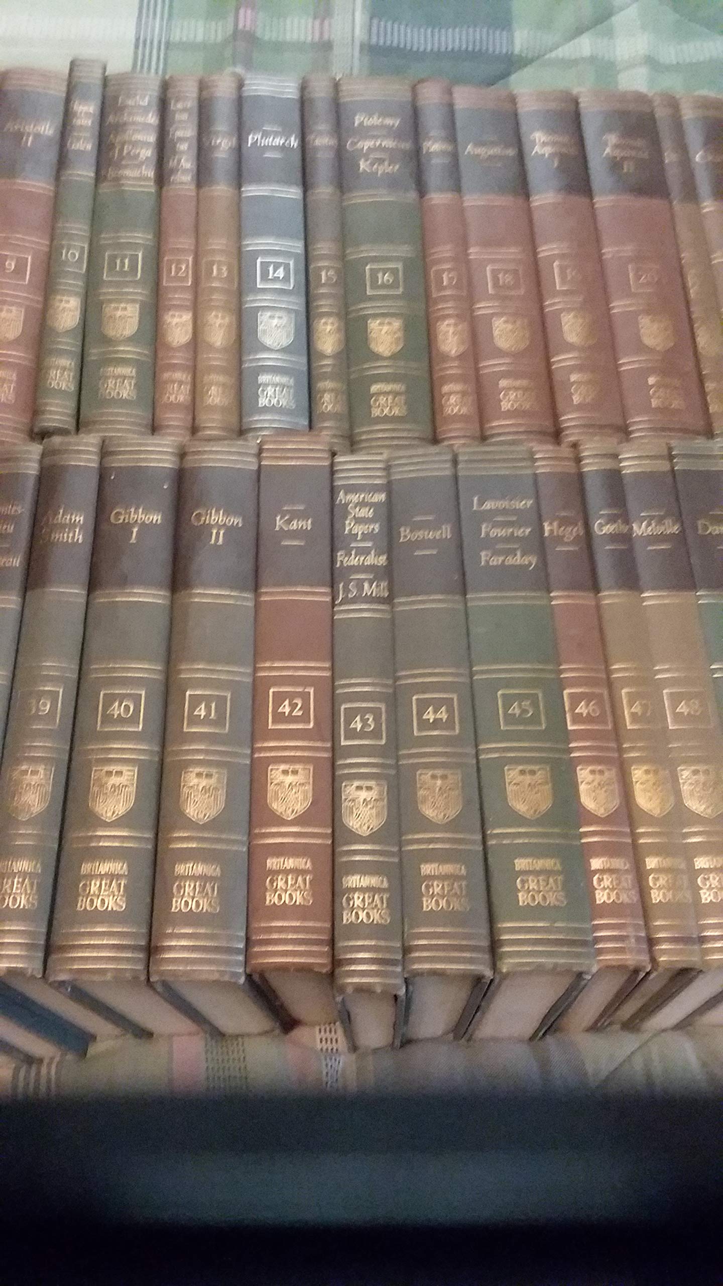 Great Books of the Western World (60 Volume Set) [Hardcover] [Jan 01, 1990] Robert Maynard Hutchins used book depot