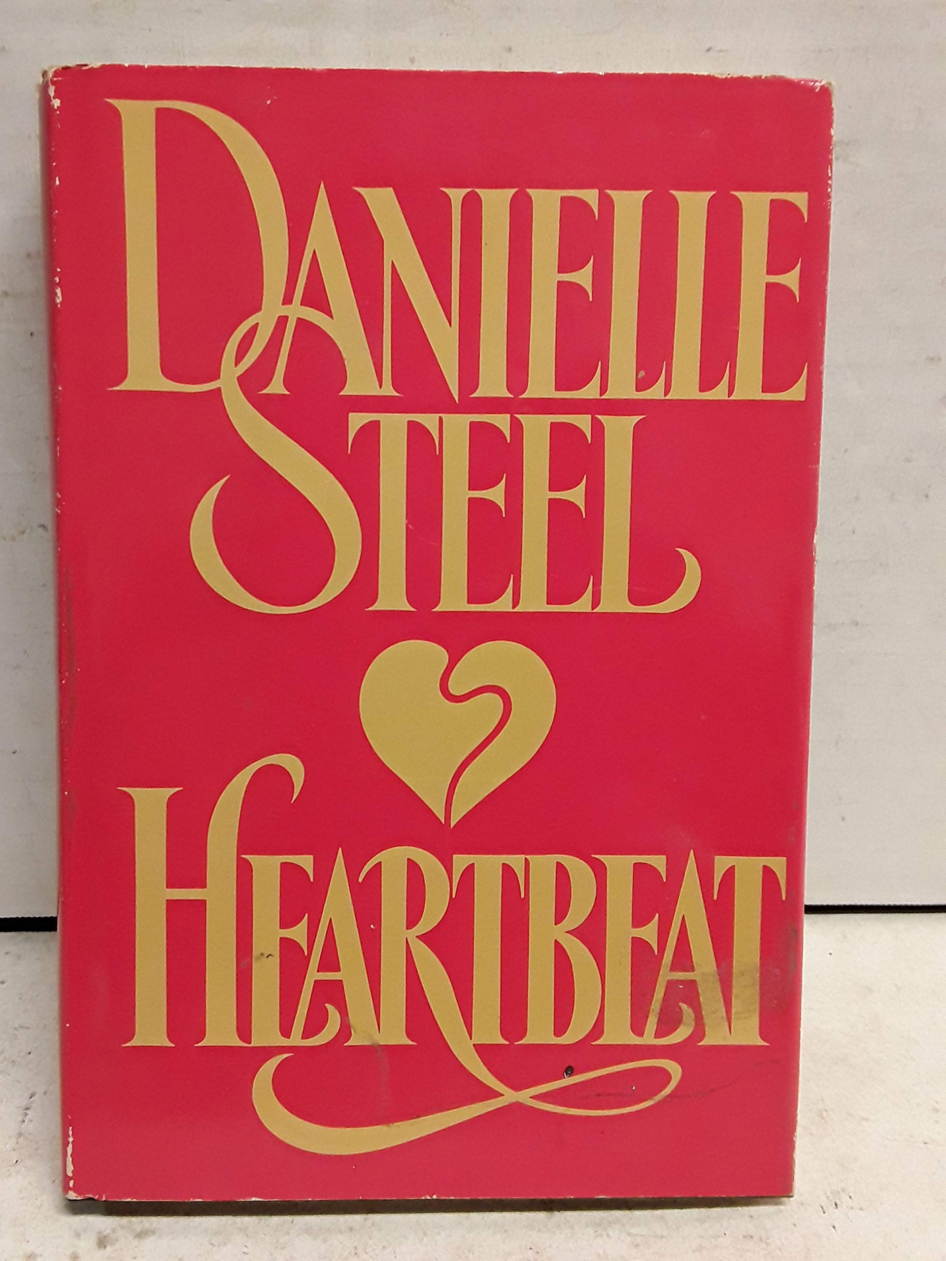 Heartbeat by Danielle Steel (1991-03-01) used book depot