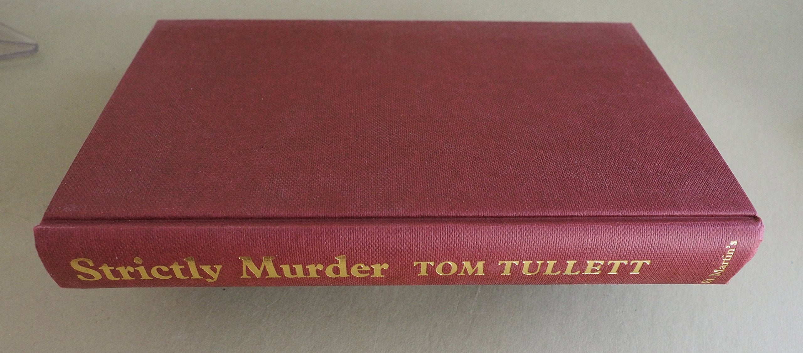 Strictly murder: Famous cases of Scotland Yard's Murder Squad used book depot