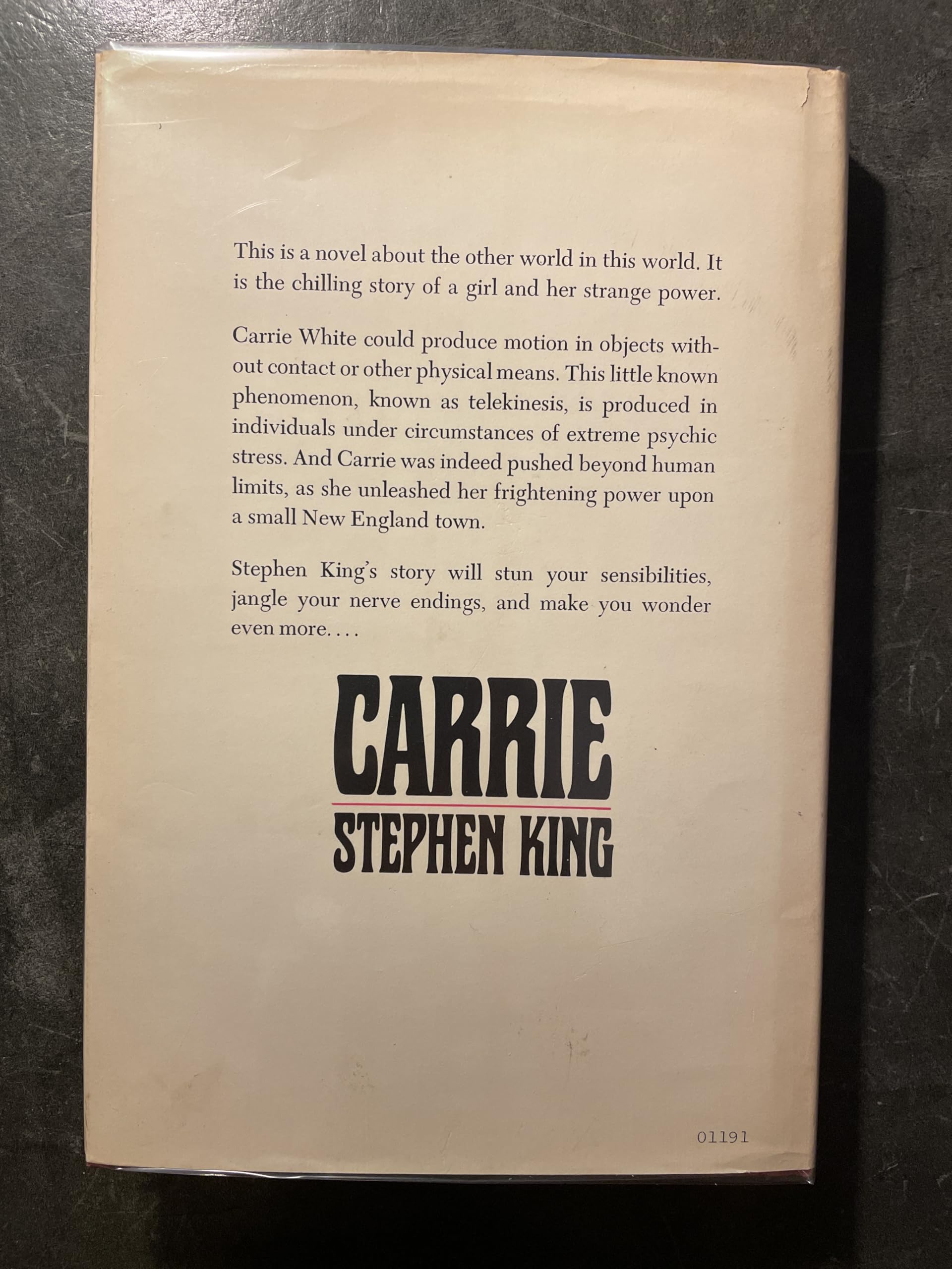 Rare Carrie by Stephen King (1974) Original Hardcover Book Club Edition used book depot