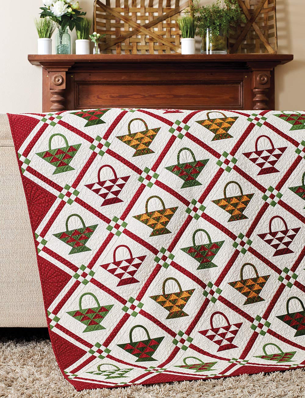 Red & Green Quilts: 14 Classic Quilts with Enduring Appeal used book depot