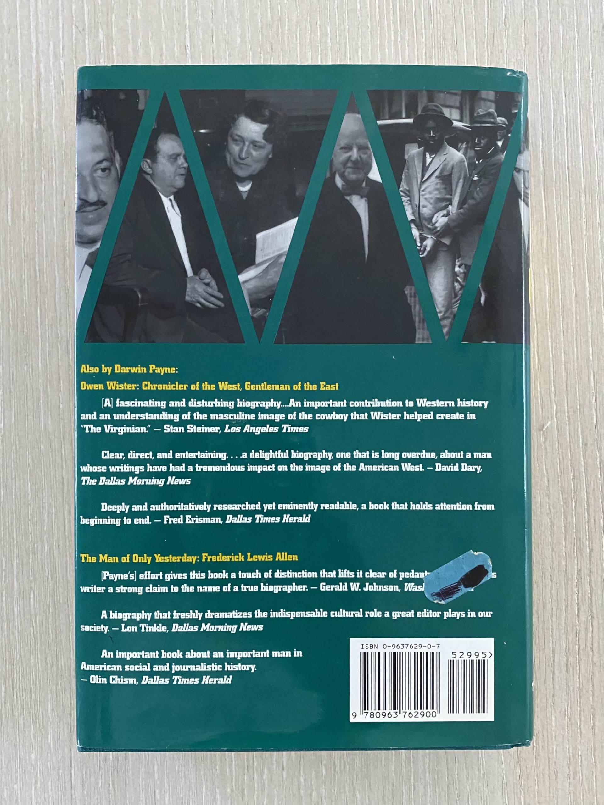 Big D: Triumphs and Troubles of an American Supercity in the 20th Century used book depot