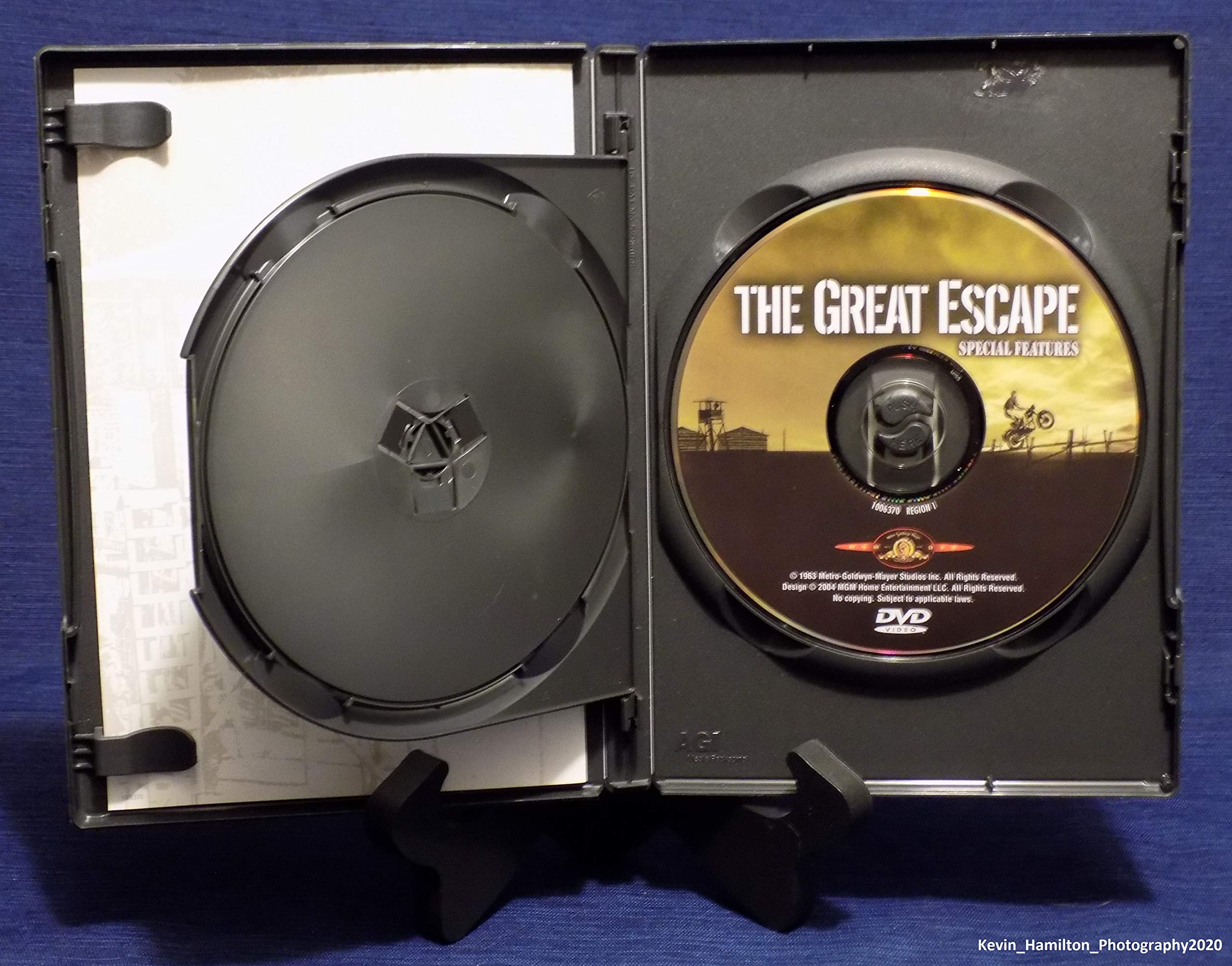 The Great Escape (2-Disc Collector's Set) [DVD] used book depot