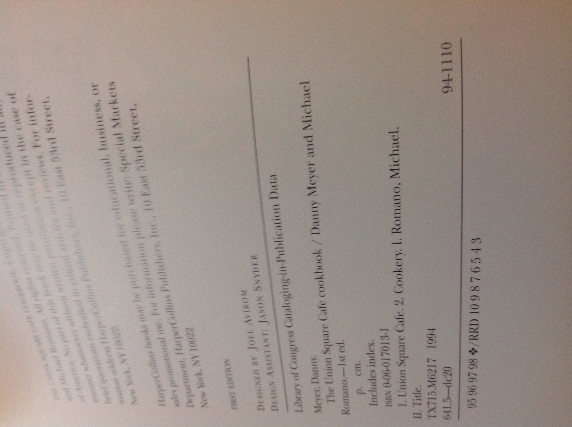 The Union Square Cafe Cookbook: 160 Favorite Recipes from New York's Acclaimed Restaurant used book depot