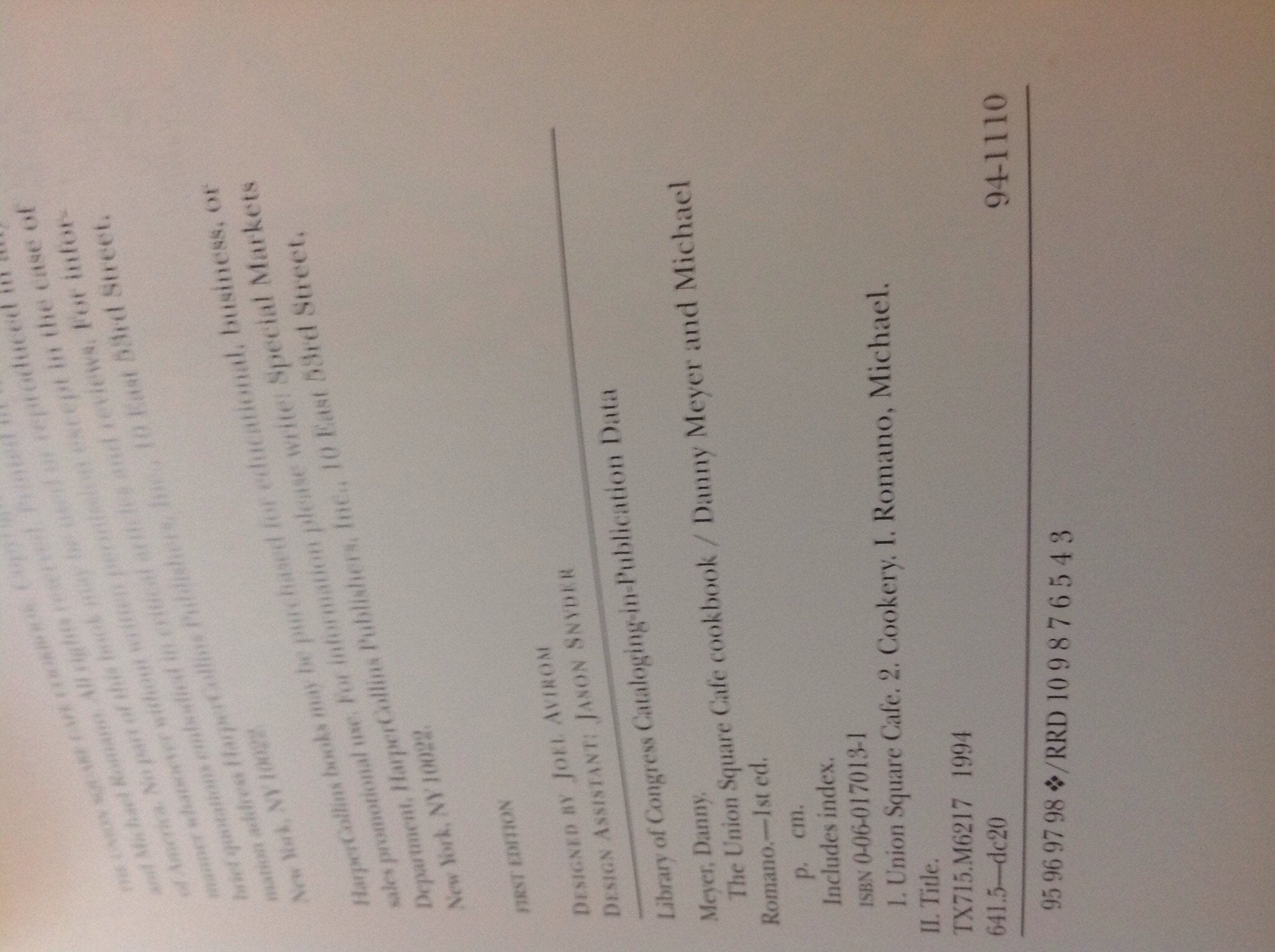 The Union Square Cafe Cookbook: 160 Favorite Recipes from New York's Acclaimed Restaurant used book depot