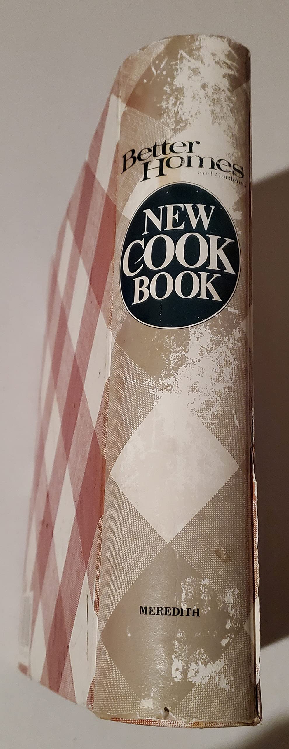 Better Homes and Garden New Cookbook, 1981, Ringbound used book depot