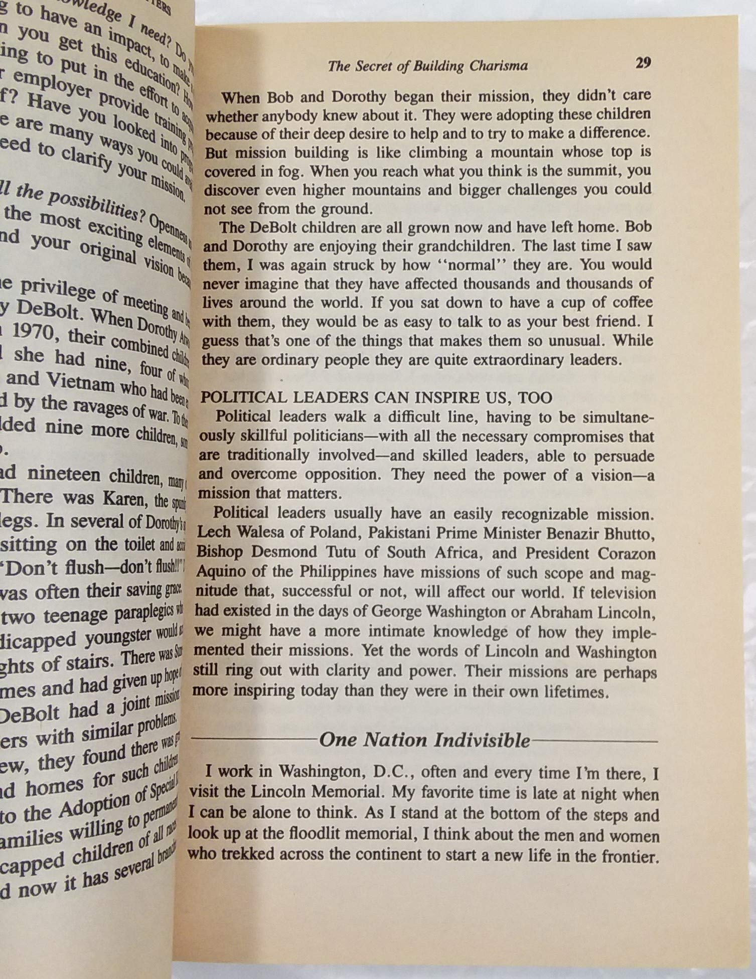 Making a Difference: Twelve Qualities That Make You a Leader used book depot