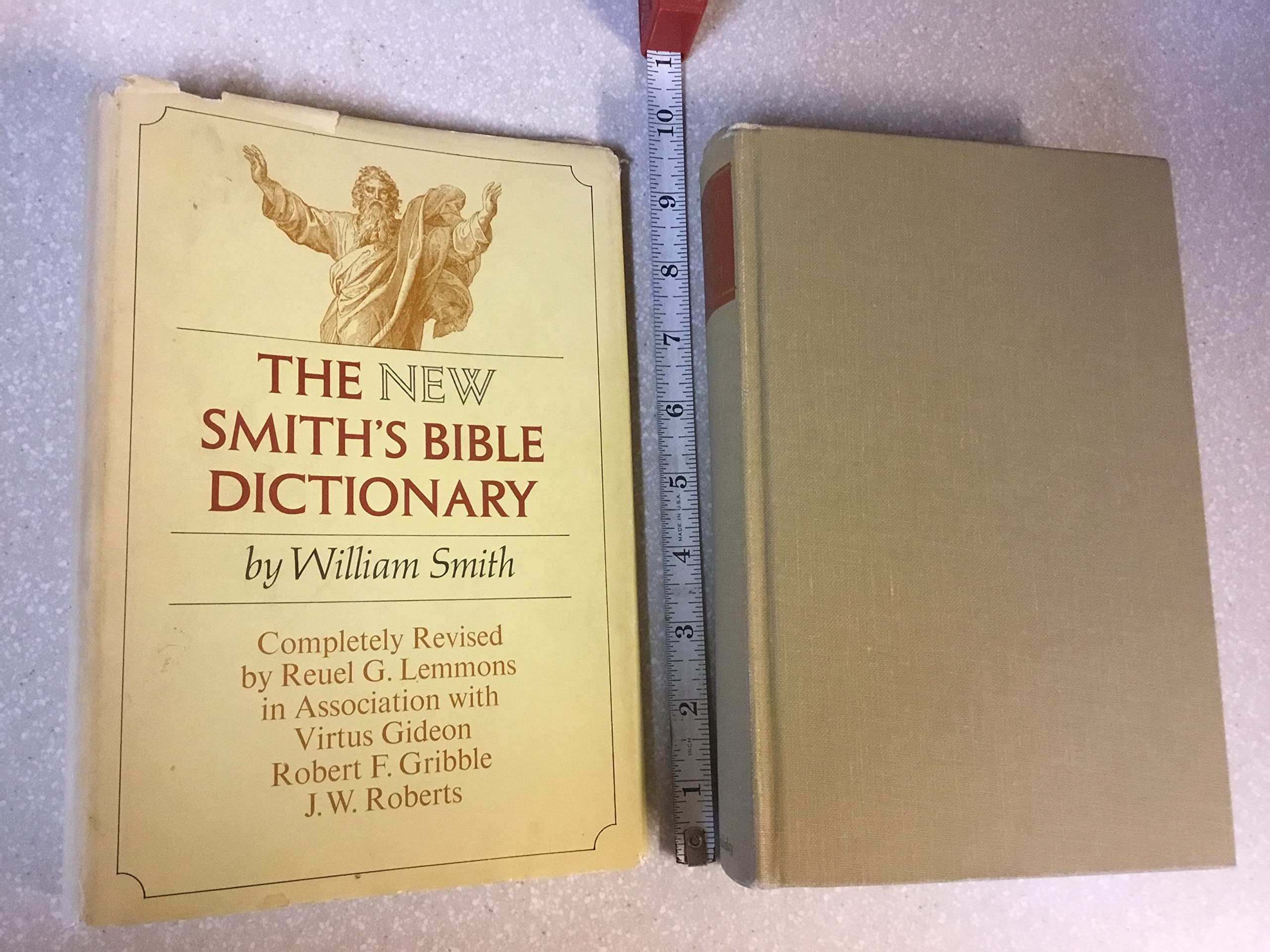 The New Smith's Bible Dictionary Thumb-indexed Completely Revised by Reuel G. Lemmons et. al