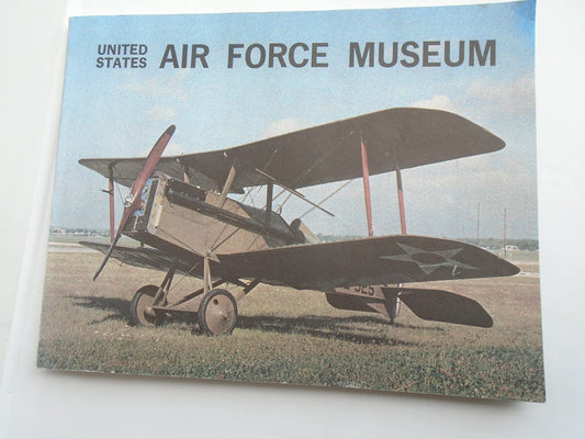 United States Air Force Museum [Paperback] AF Museum Foundation