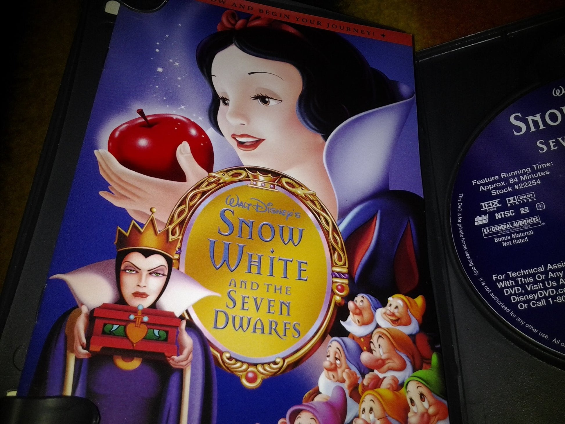 Snow White and the Seven Dwarfs (Disney Special Platinum Edition) used book depot