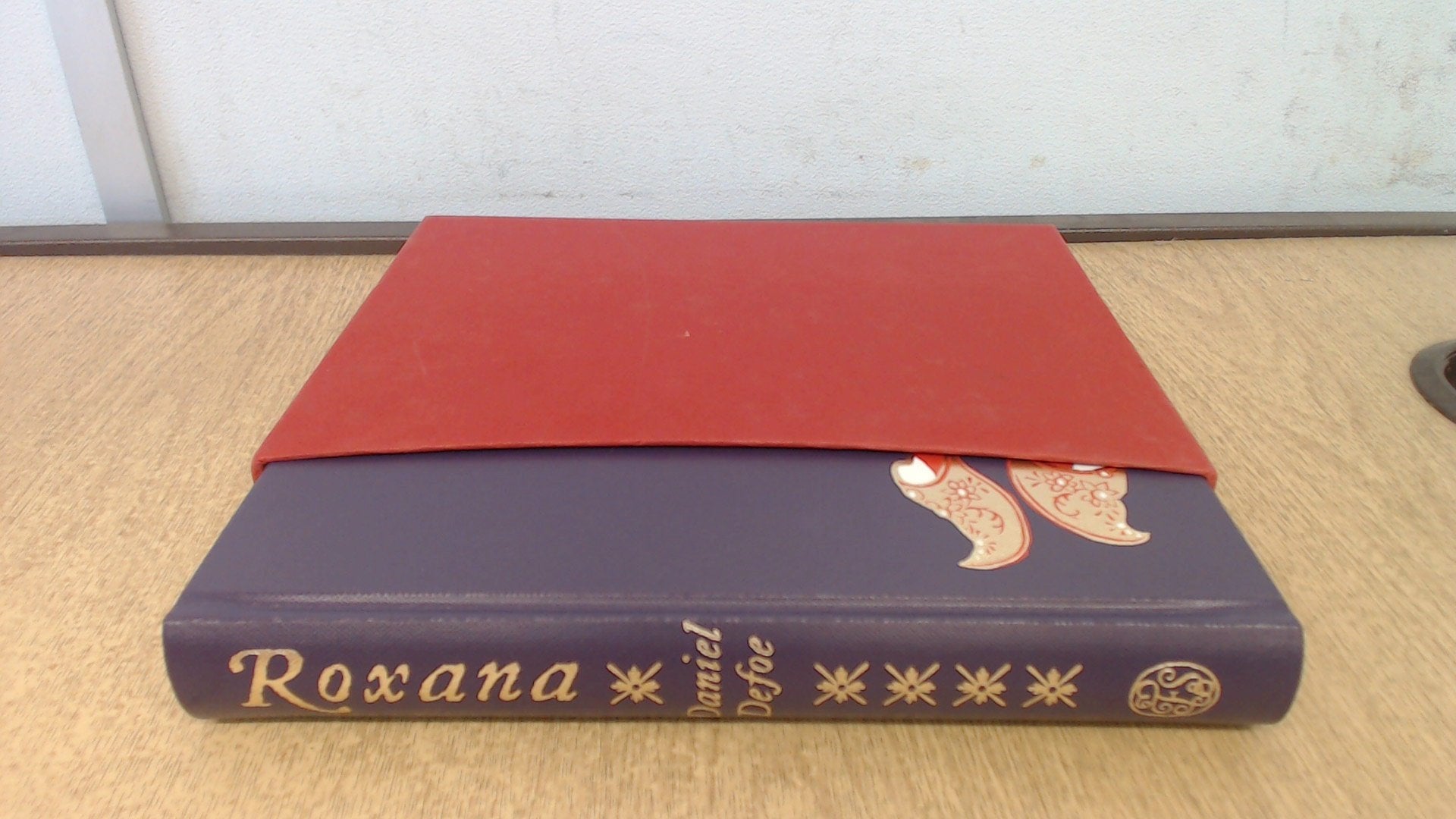 Roxana used book depot