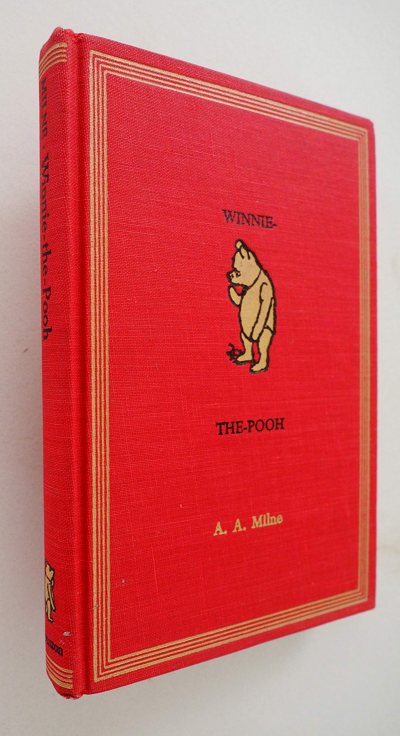 The World of Pooh. Containing Winnie-the-Pooh and The House at Pooh Corner. Illustrated by E. H. Shepard