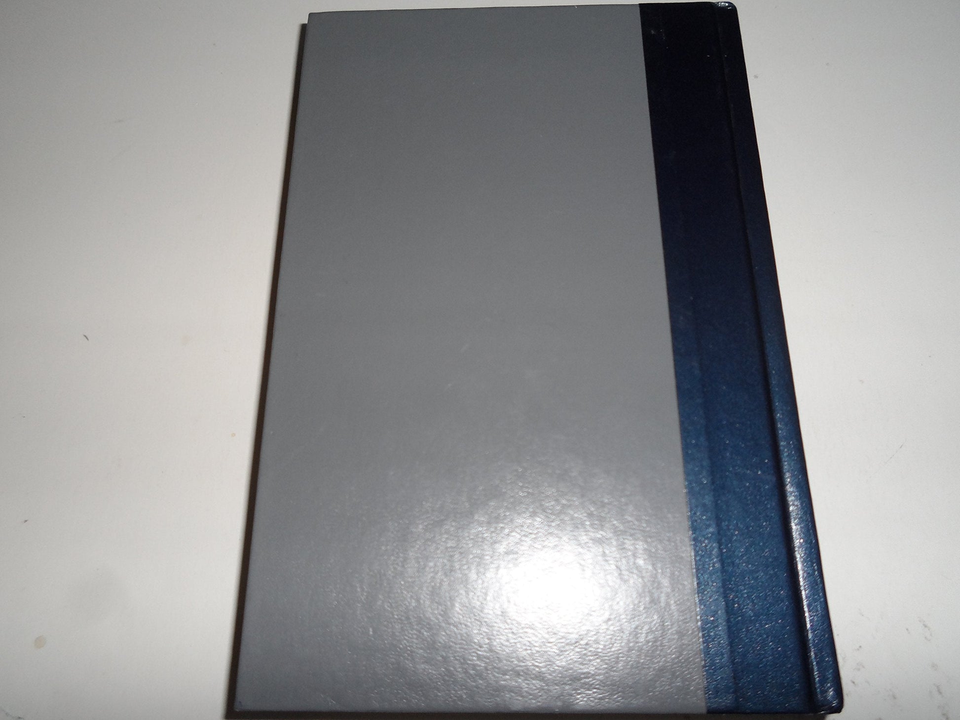 Twenty Thousand Leagues under the Sea (World's Best Reading) used book depot