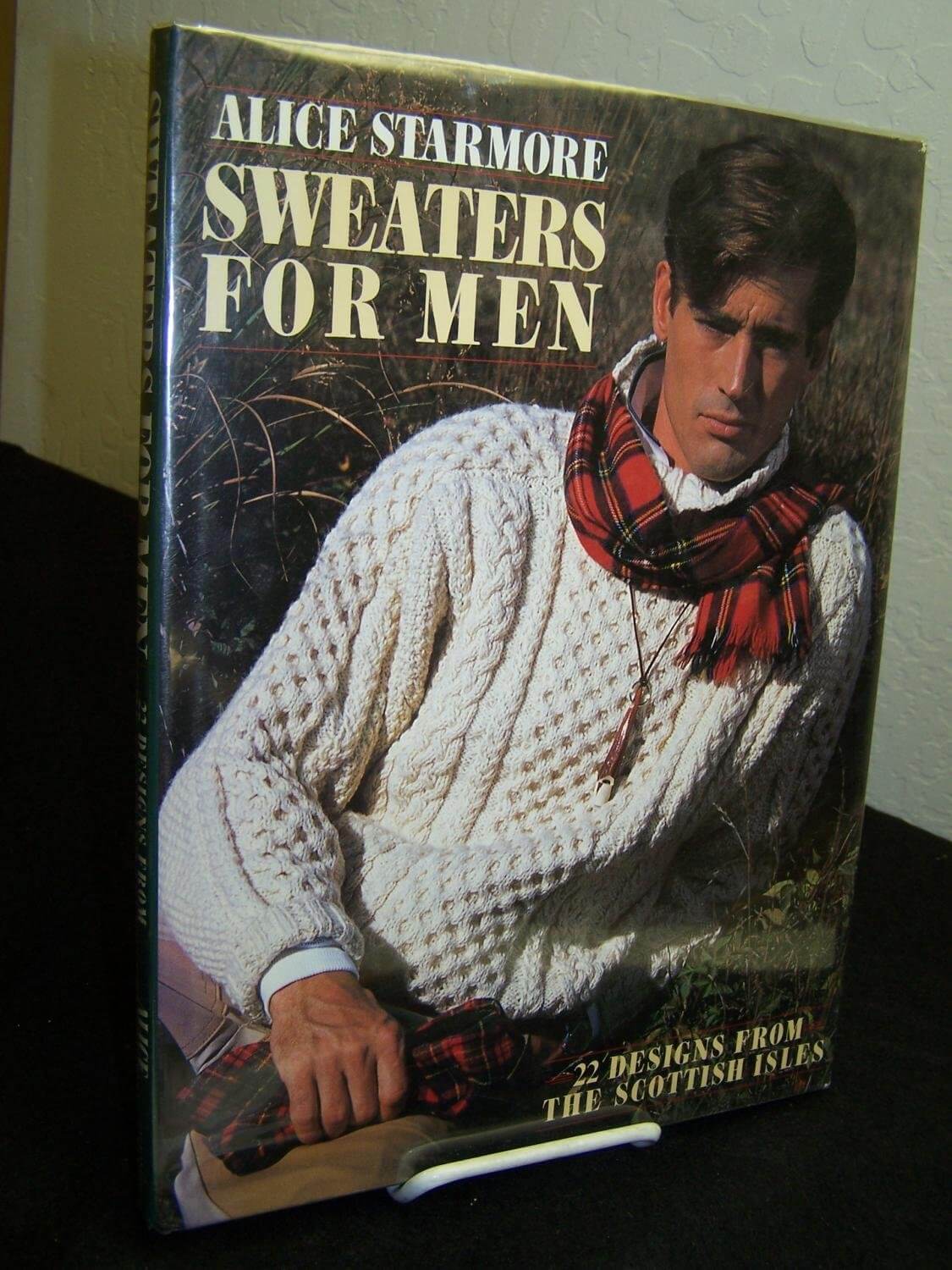 Sweaters for Men: 22 Designs from the Scottish Isles used book depot
