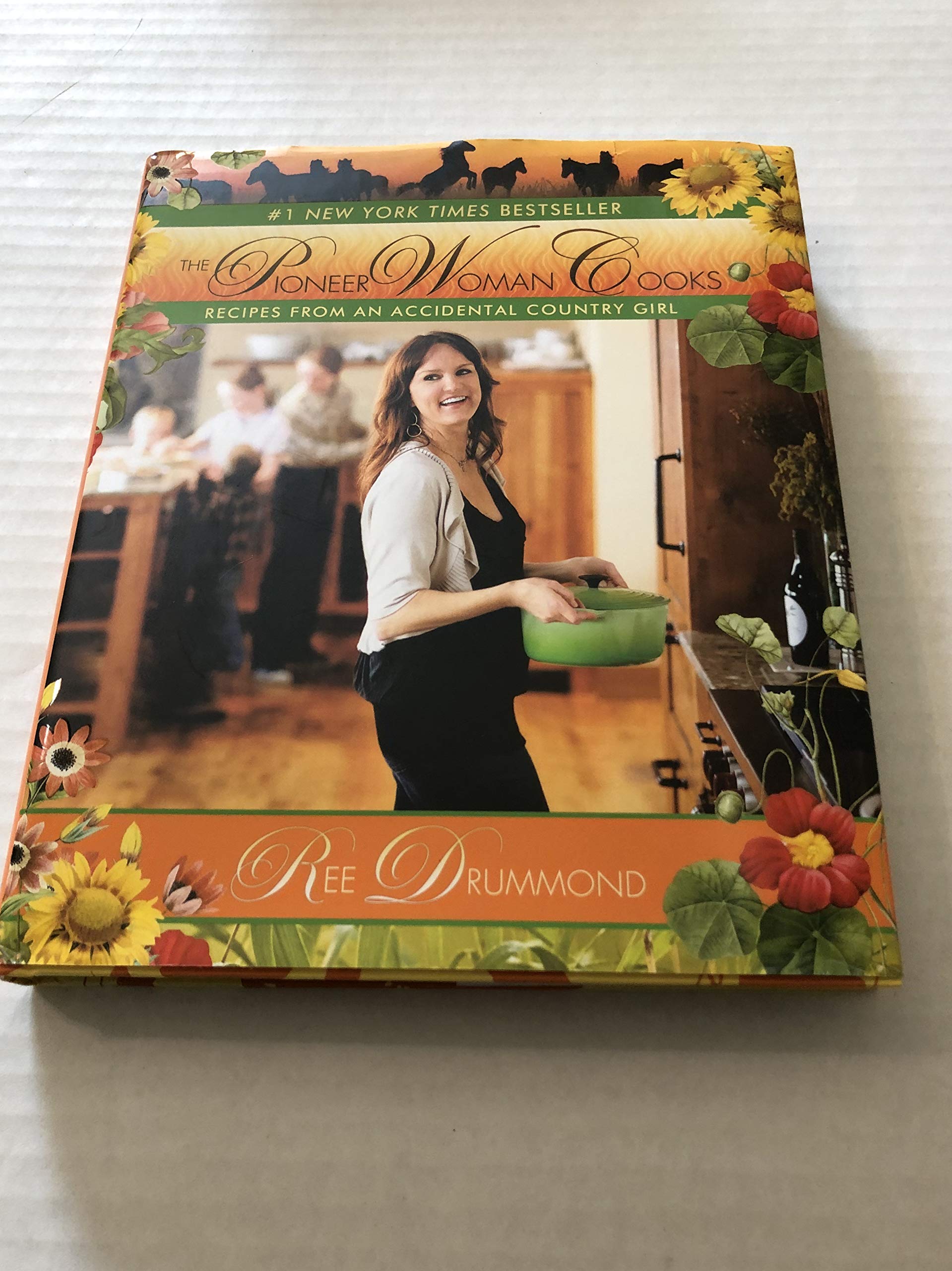 The Pioneer Woman Cooks: Recipes from an Accidental Country Girl used book depot
