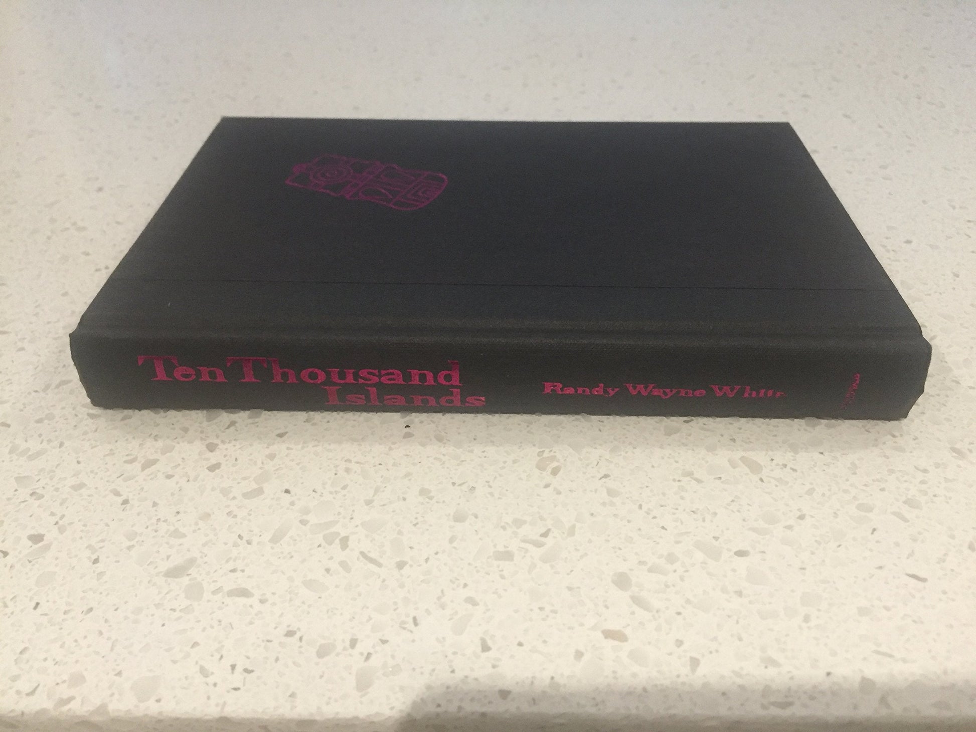 Ten Thousand Islands (Doc Ford) used book depot