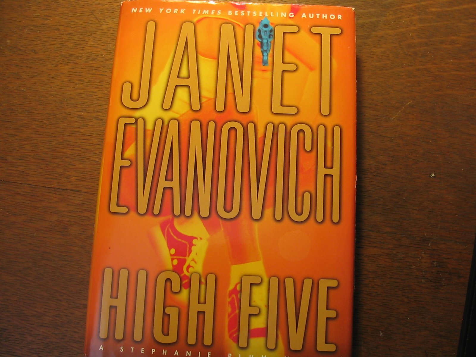 High Five (Stephanie Plum, No. 5) (Stephanie Plum Novels) used book depot