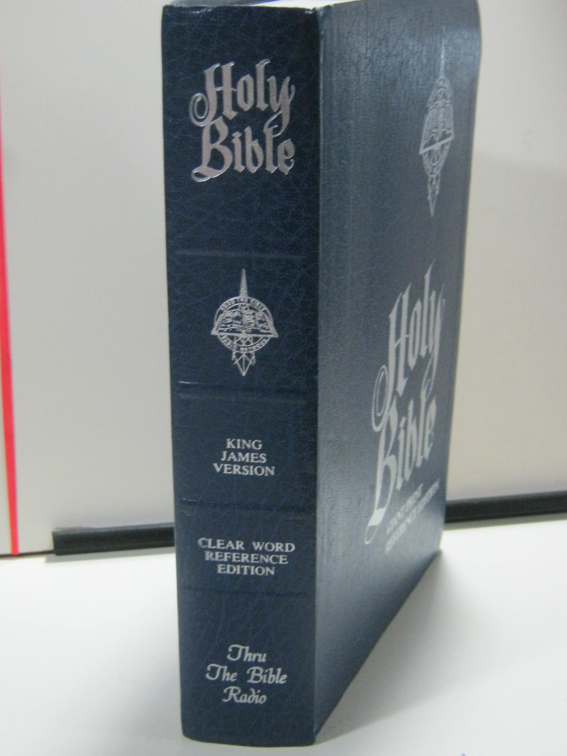 Holy Bible Old and New Testaments, King James Version, Giant Print Reference Edition
