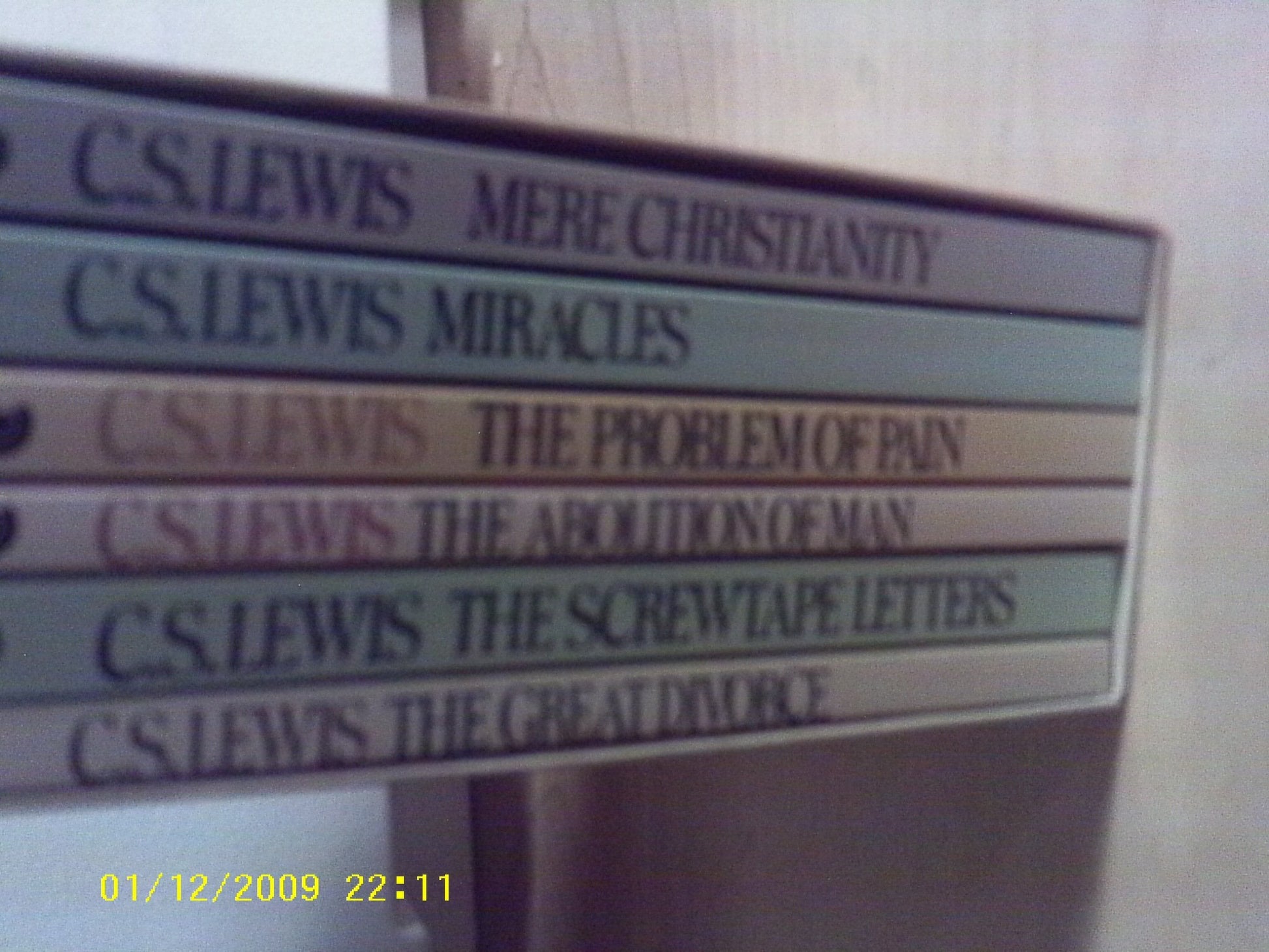 Six by Lewis box set: The Abolition of Man, The Great Divorce, Mere Christianity, Miracles, The Problem of Pain, The Screwtape Letters used book depot