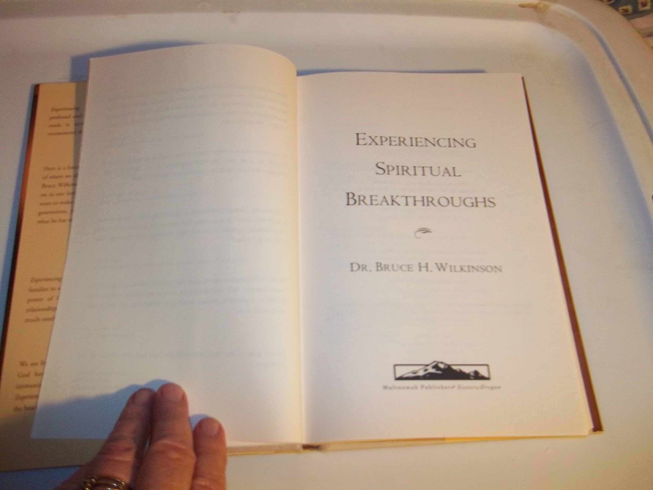 Experiencing Spiritual Breakthroughs : The Powerful Principle of the Three Chairs