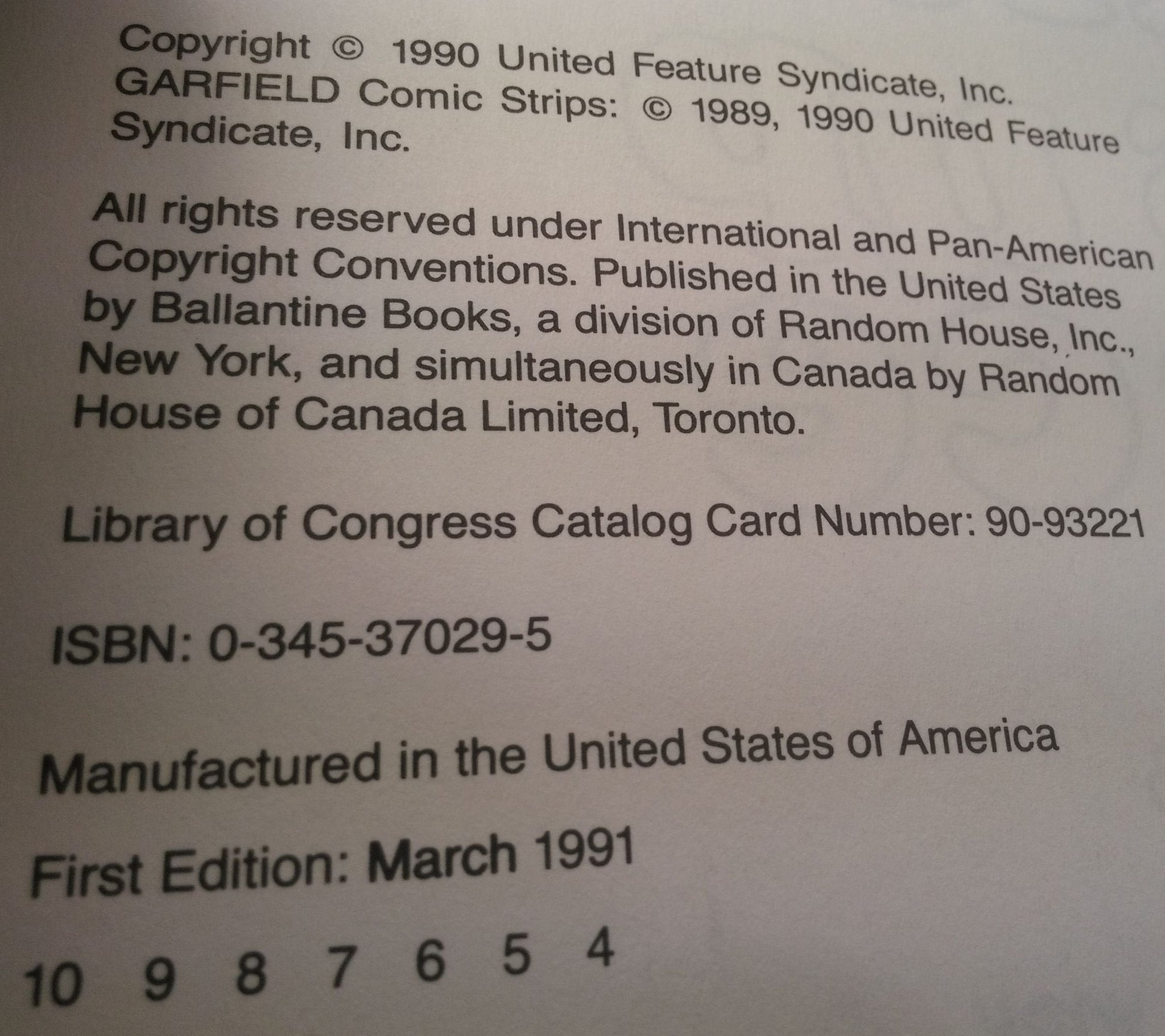 Garfield Takes Up Space: His 20th Book used book depot