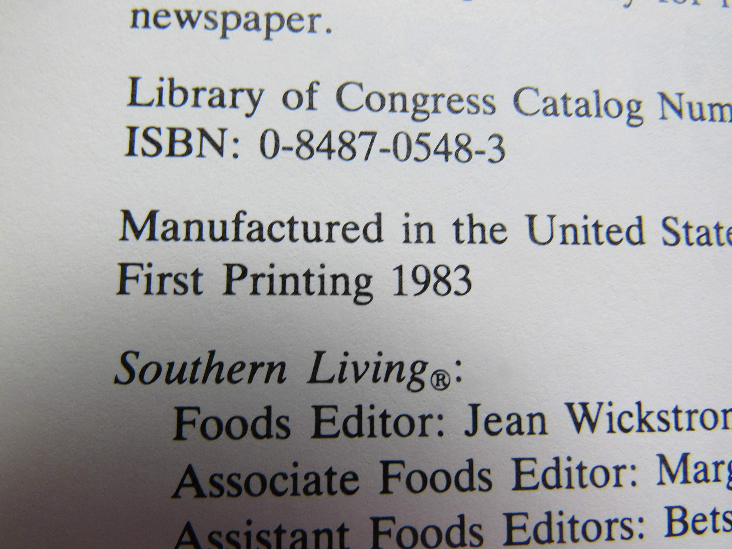 Southern Living 1983 Annual Recipes (Southern Living Annual Recipes)