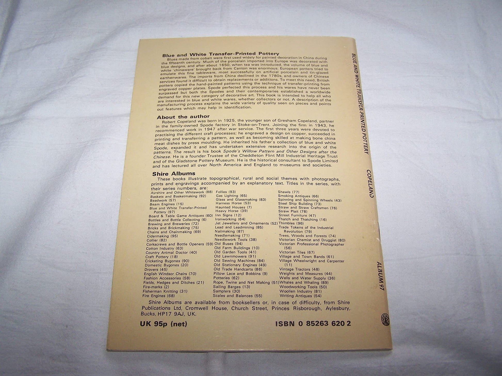 Blue and White Transfer-Printed Pottery (Shire Albums) used book depot